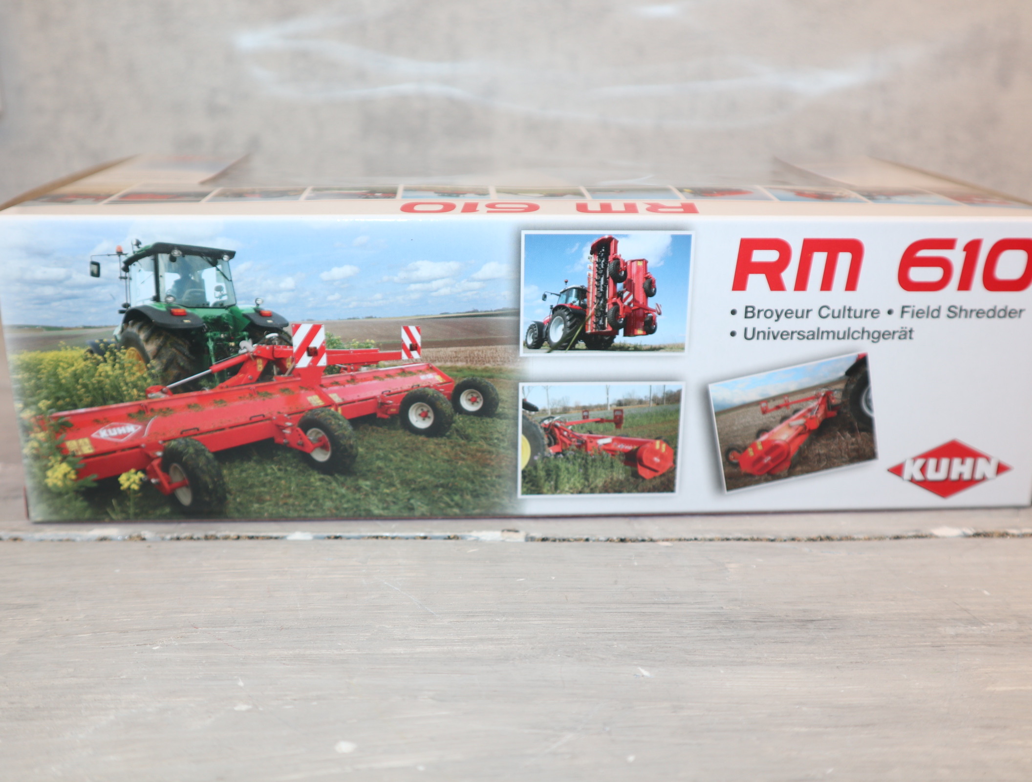 Replicagri 054 in 1:32 Kuhn RM610 Universalmulcher 6m, NEU in OVP