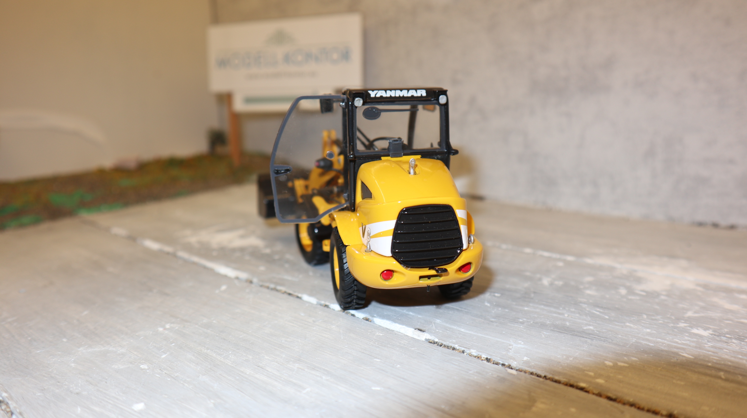 ROS 00151.0 in 1:32  Yanmar V8 Radlader, NEU  in OVP