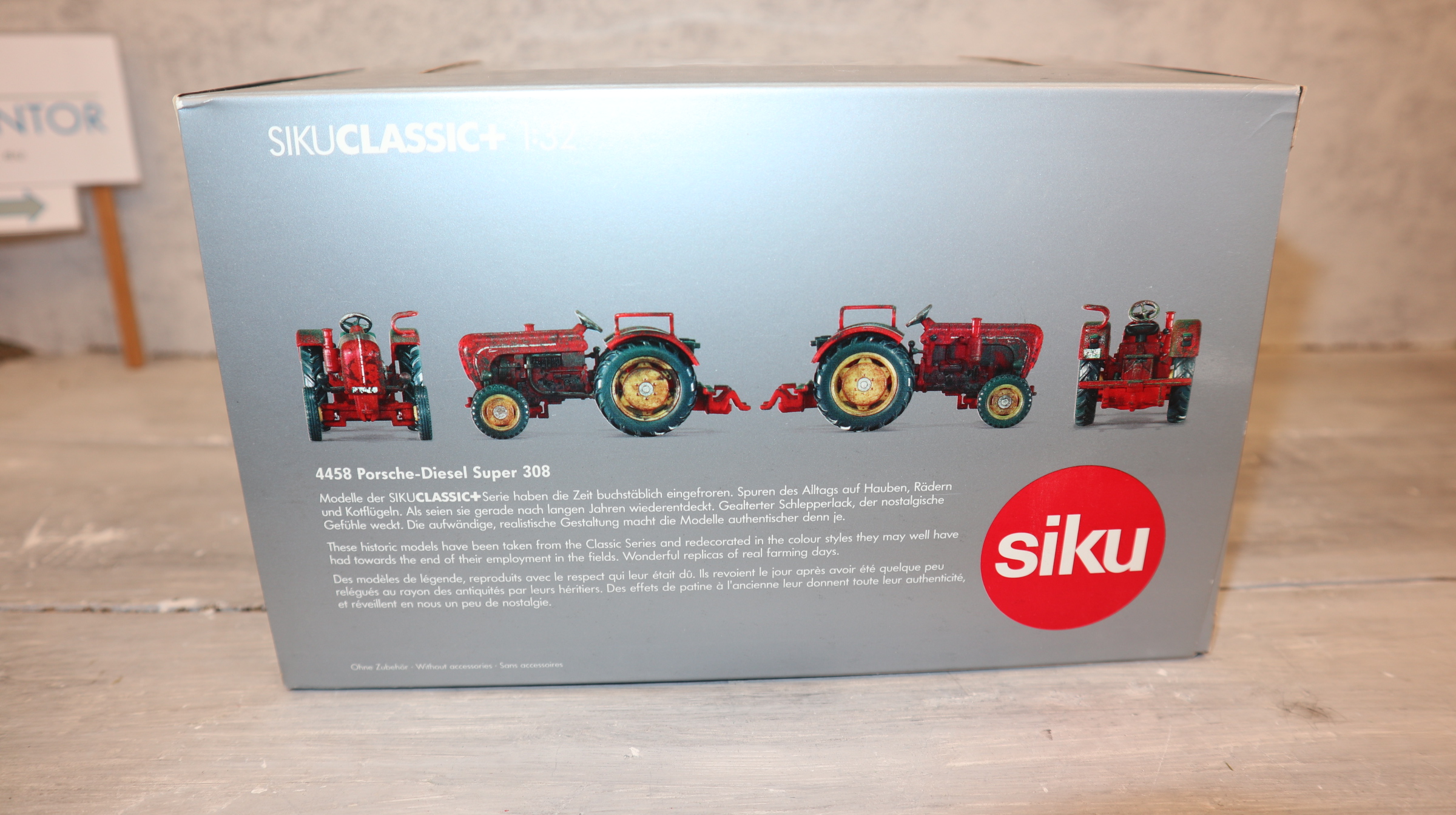 Siku 4458 in 1:32, Porsche 308, Classic+ gealtert,  Neu in OVP