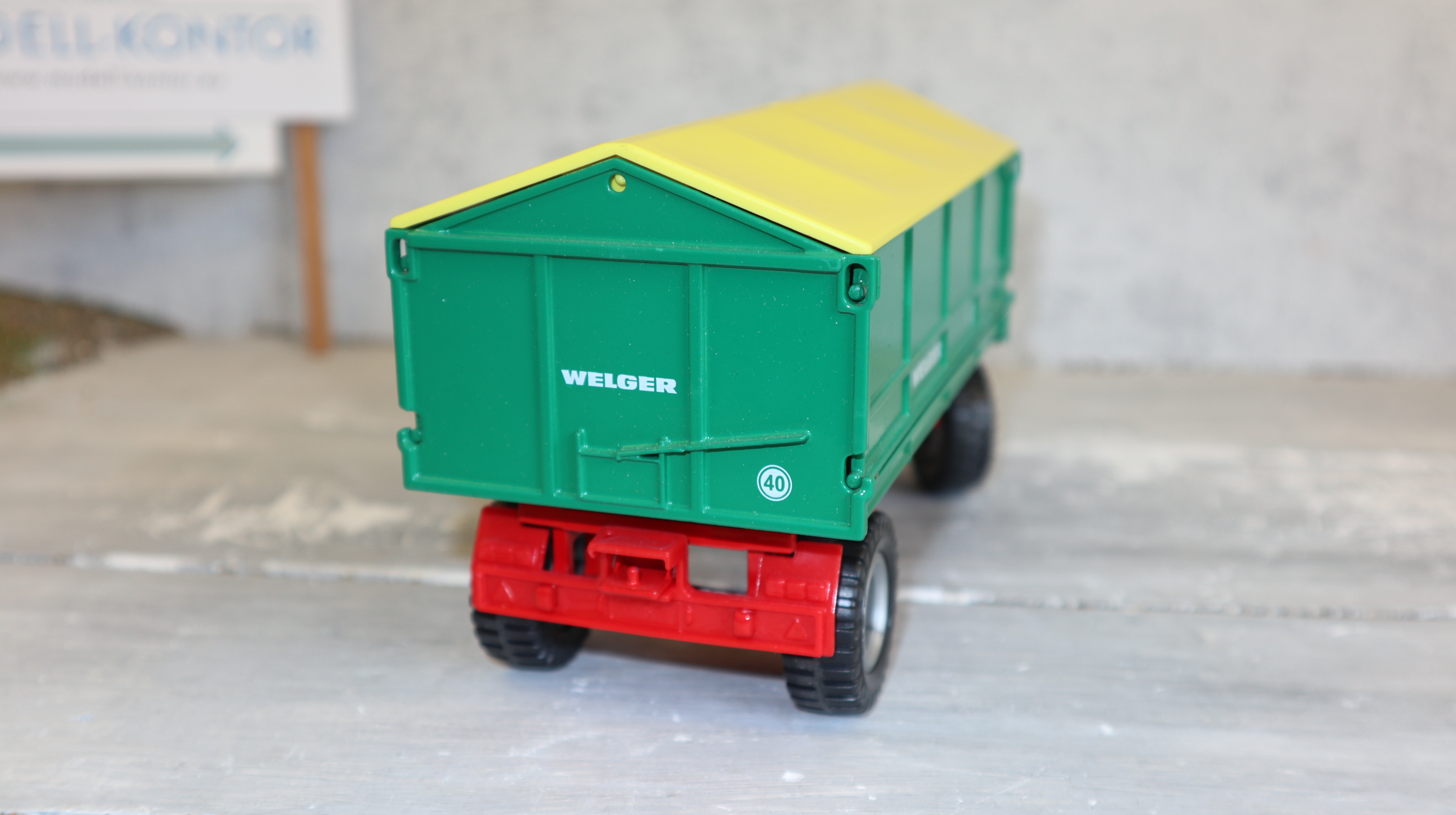 Siku 2872 in 1:32, WELGER Zweiseitenkipper grün- rot , NEU in OVP