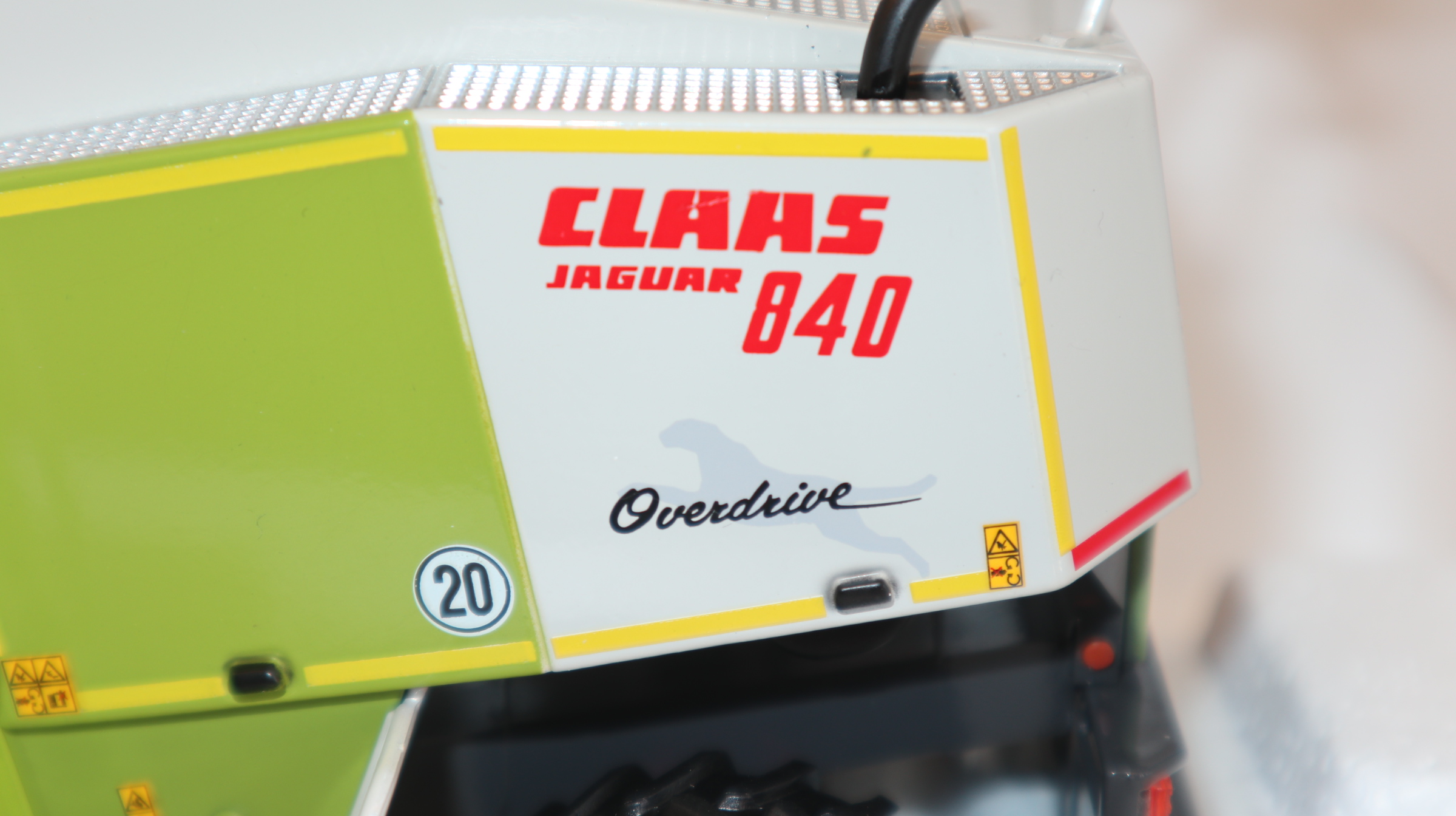 Universal Hobbies UH 02545420 in 1:32, Claas Jaguar 840 Overdrive + RU 600,  NEU in OVP