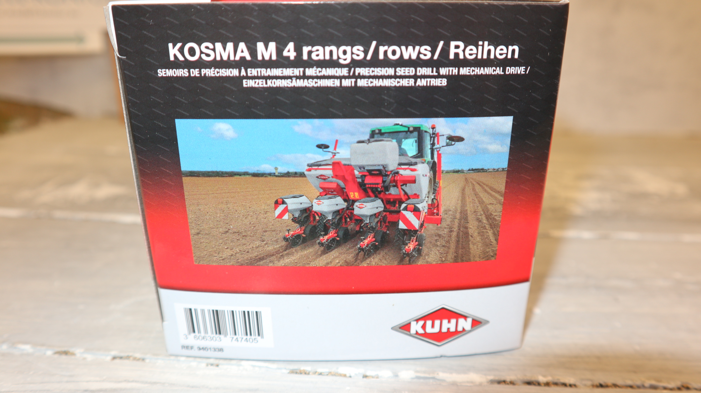 Replicagri 290 in 1:32, Kuhn Kosma TS 4-Reihen Einzelkornsähmaschine, NEU in OVP