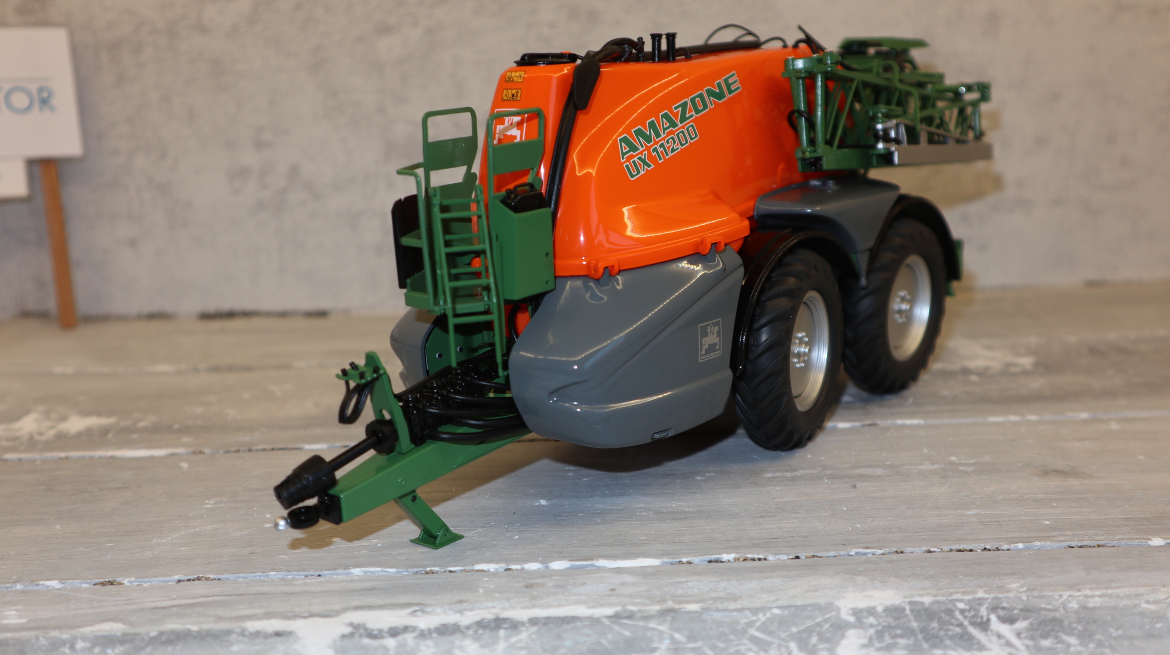 WIKING 077346 in 1:32, AMAZONE Feldspritze UX 11200 , NEU in OVP