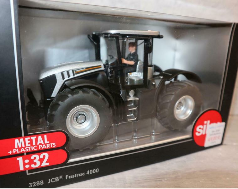 Siku 3288 in 1:32,  JCB Fastrac 4000, Sondermodell Blackline,  NEU in OVP