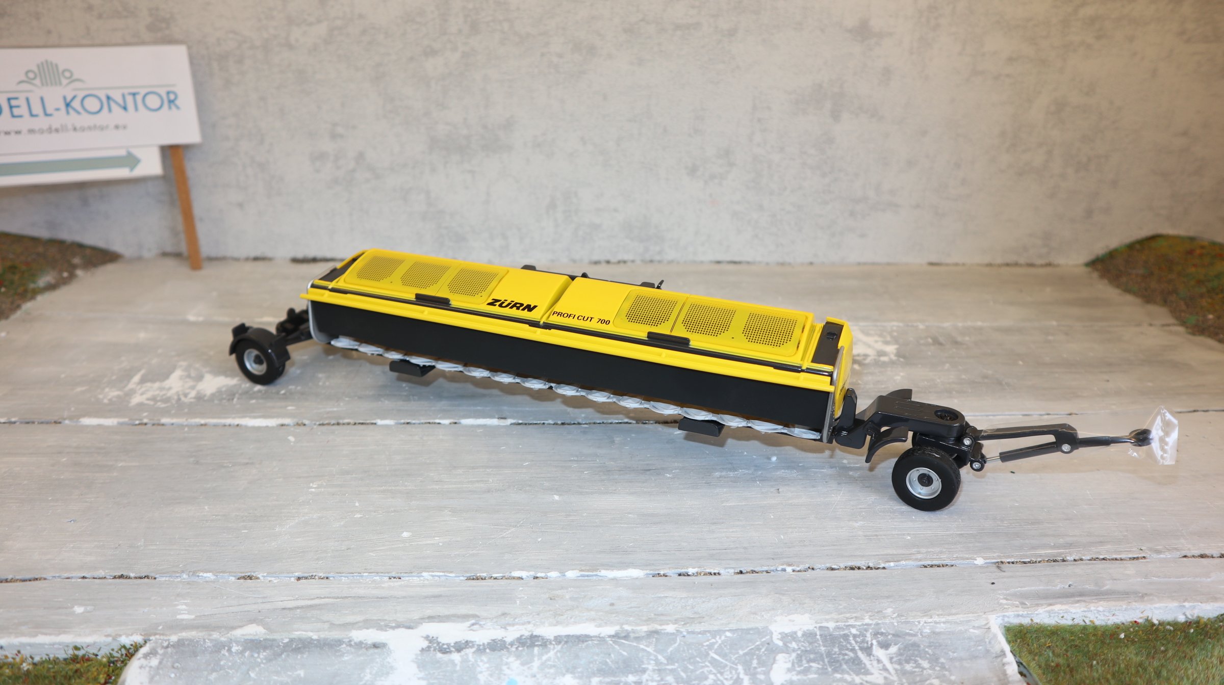WIKING 077838 in 1:32,  ZÜRN ProfiCut 700 mit Transportwagen, NEU in OVP