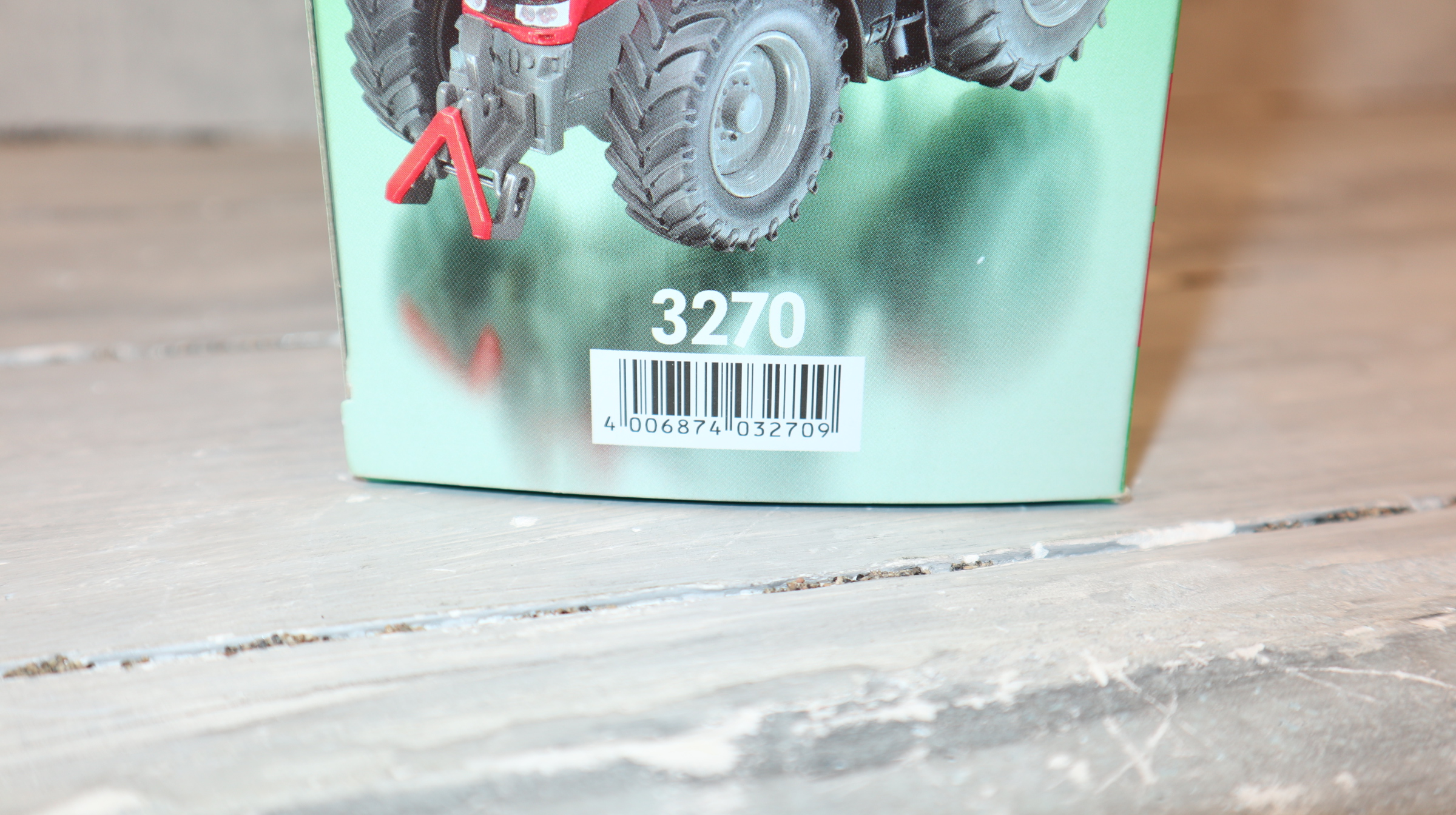 Siku 3270 in 1:32 Massey Ferguson MF 8680 NEU in OVP