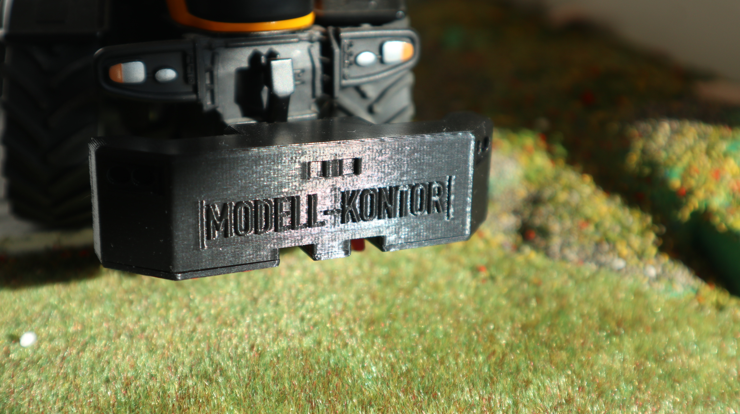 MODELL-KONTOR, Frontgewicht 75g in 1:32, passend für Dreieckaufnahme SIKU, verschiedene Farben,