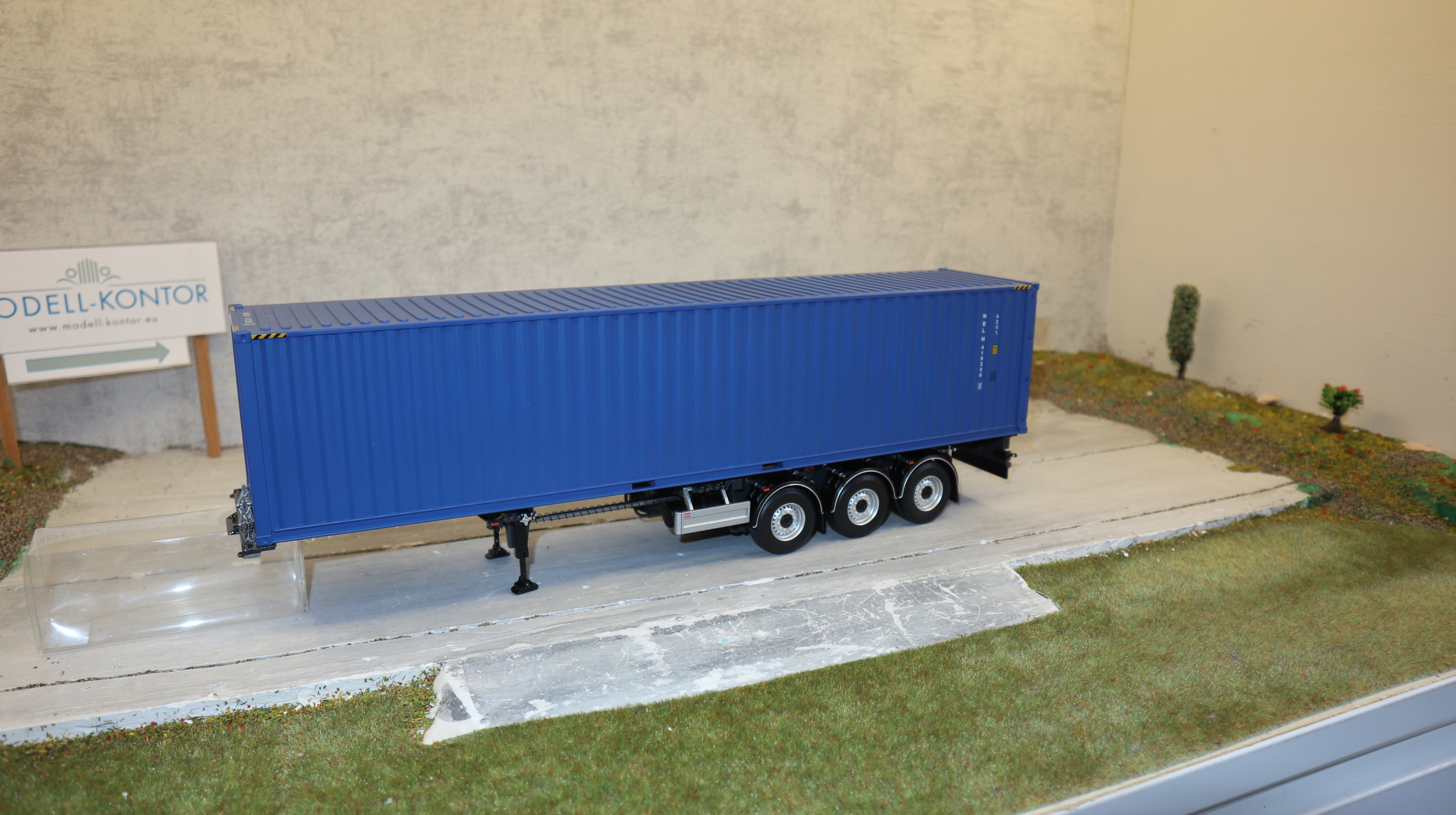 MarGe Set LKW 3-Achser  mit Containerchassis 2325, NEU in OVP