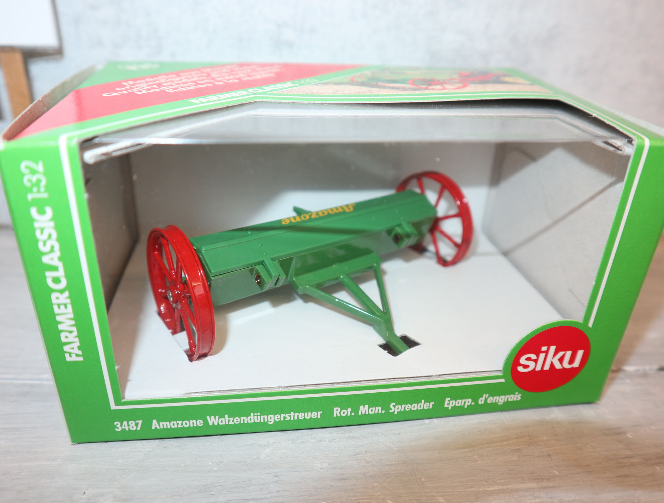 Siku 3487 in 1:32 Amazone Walzendüngerstreuer,  NEU in OVP