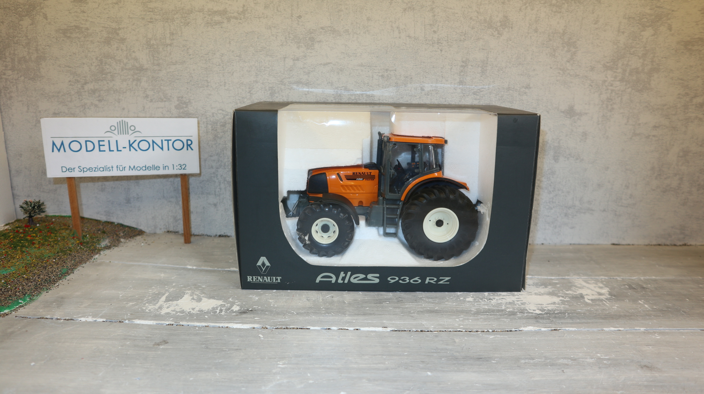 Universal Hobbies UH 2673 in 1:32, Renault Atles 963 RZ, NEU in OVP