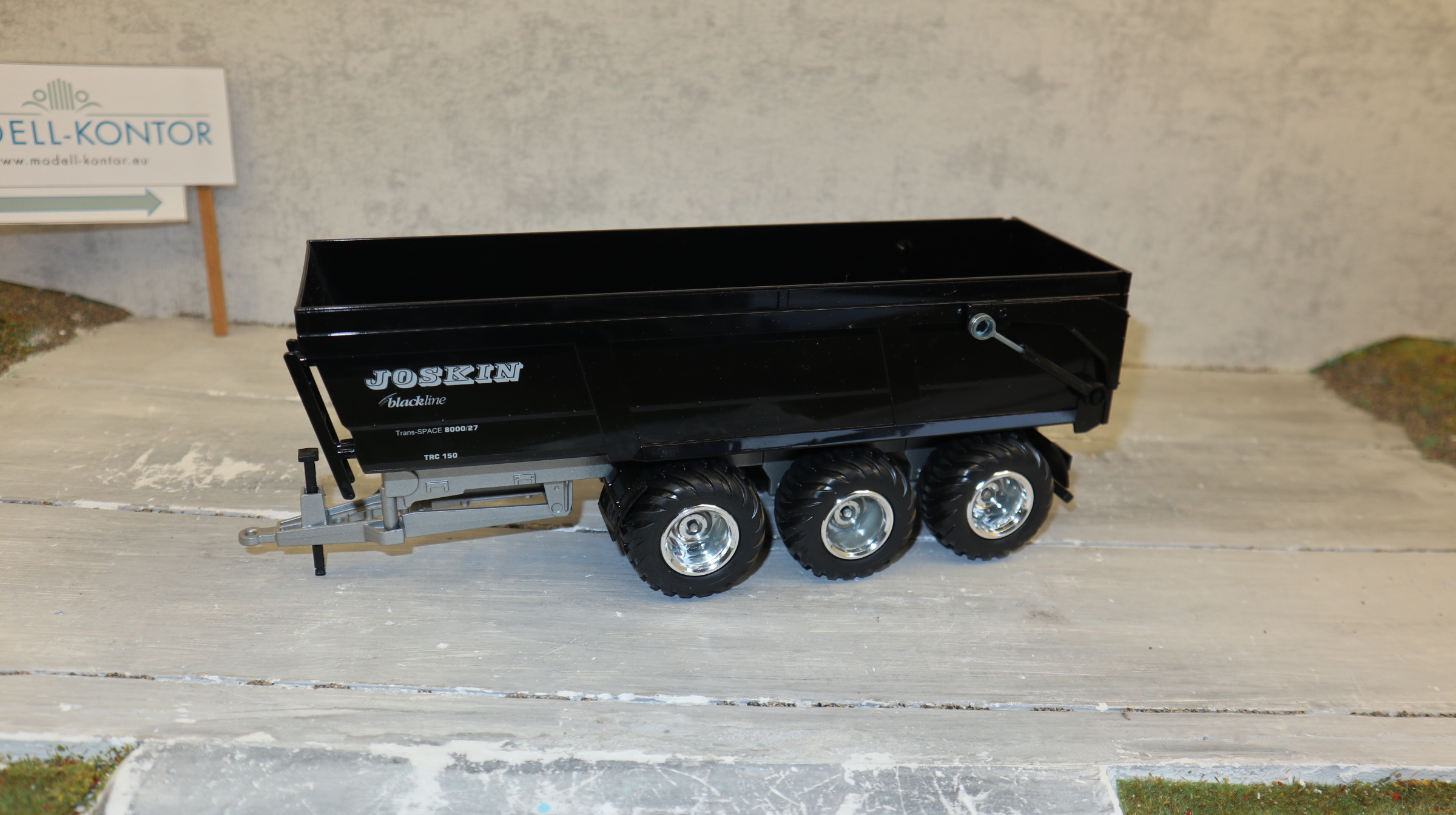 Siku 2892 in 1:32,  Joskin Muldenkipper Blackline, NEU in OVP