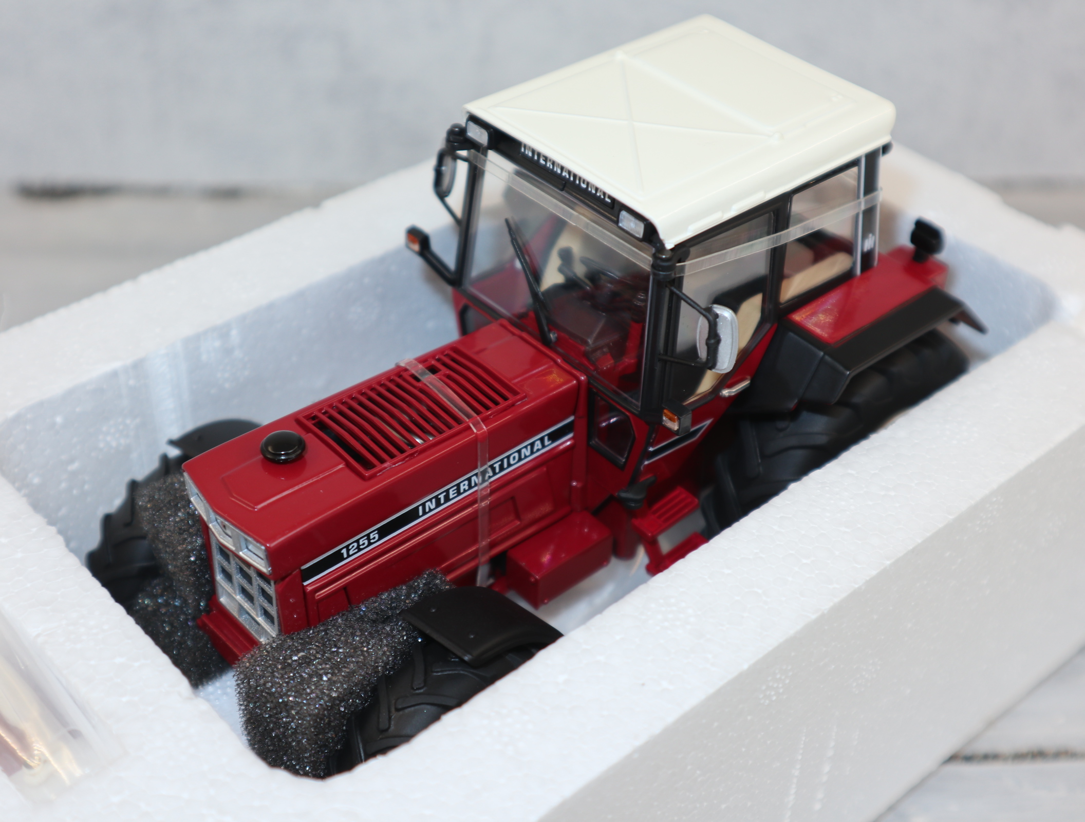 Schuco 7812 in 1:32 International 1255, NEU in OVP