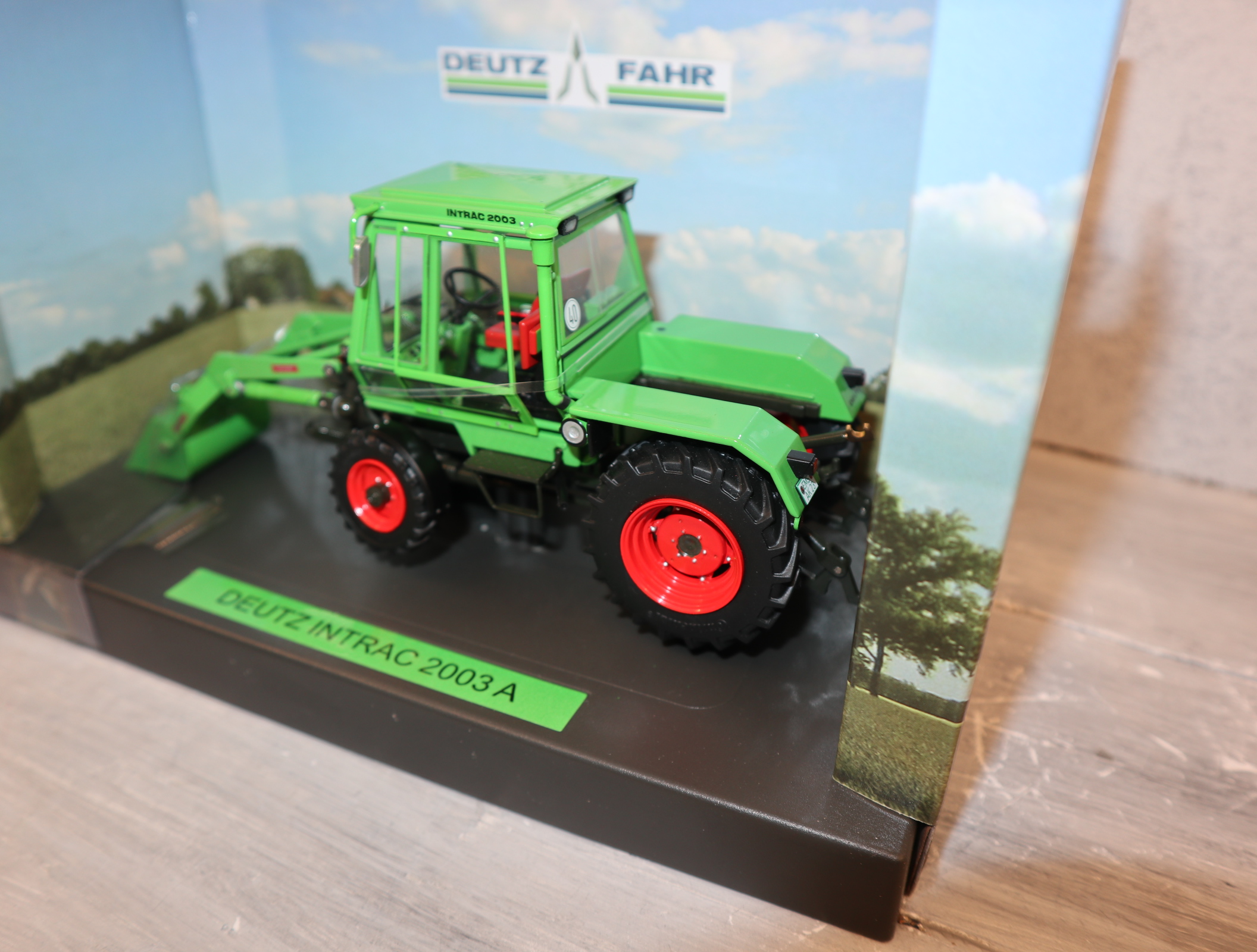 Weise Toys 1065  in 1:32 Deutz INTRAC mit Frontlader NEU in OVP