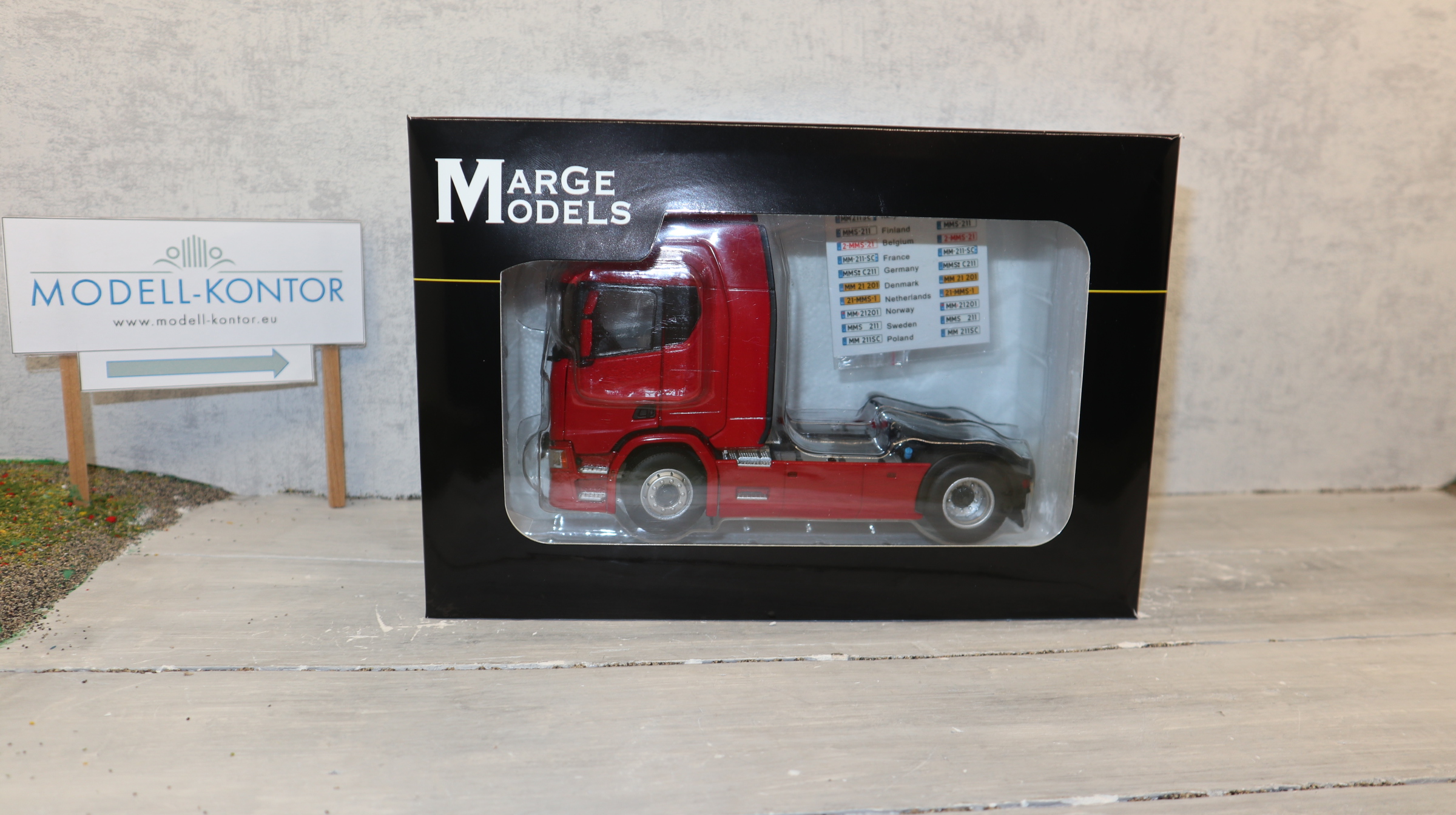 MarGe 2014-03 in 1:32 SCANIA R500 4x2 in rot als SZM, NEU in OVP