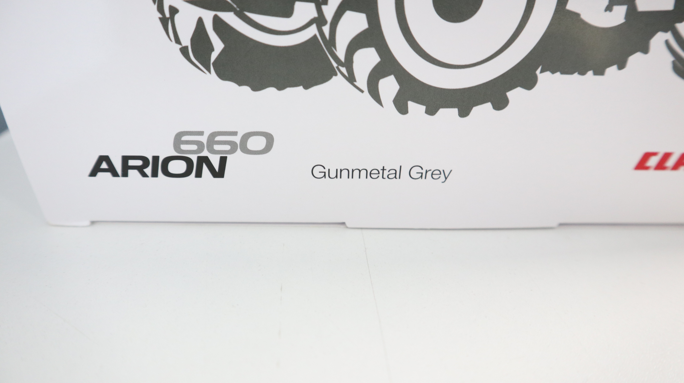 Wiking 02574710 in 1:32,  Claas Arion 660 Gunmetal Grey, NEU in OVP