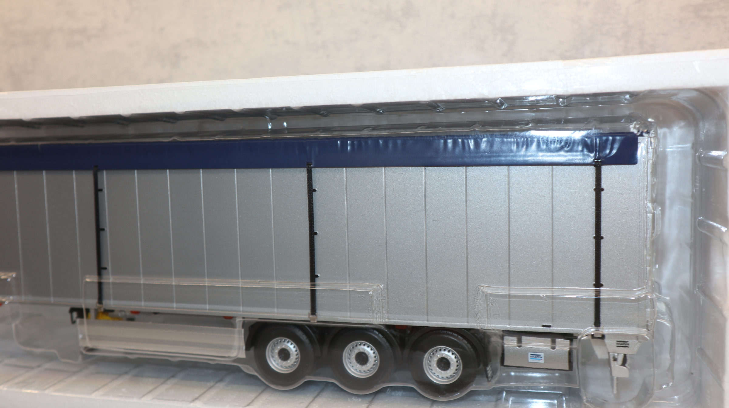 MarGe 2016-03 in 1:32 KNAPEN Schubboden mit blauer Plane, NEU in OVP