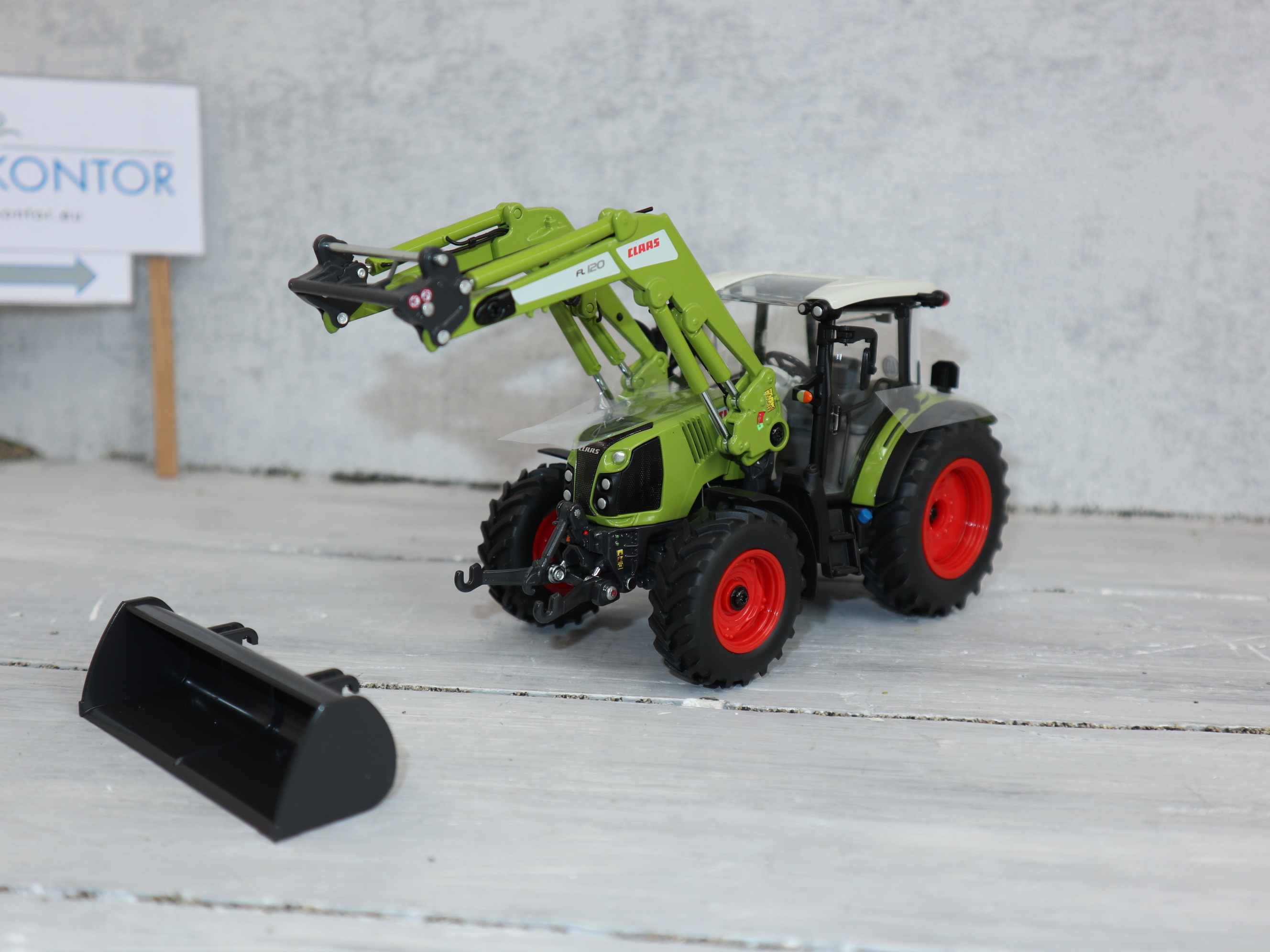 Wiking 0700010 1:32 Claas ARION 430 FL 120 mit wechselbarem Frontlader