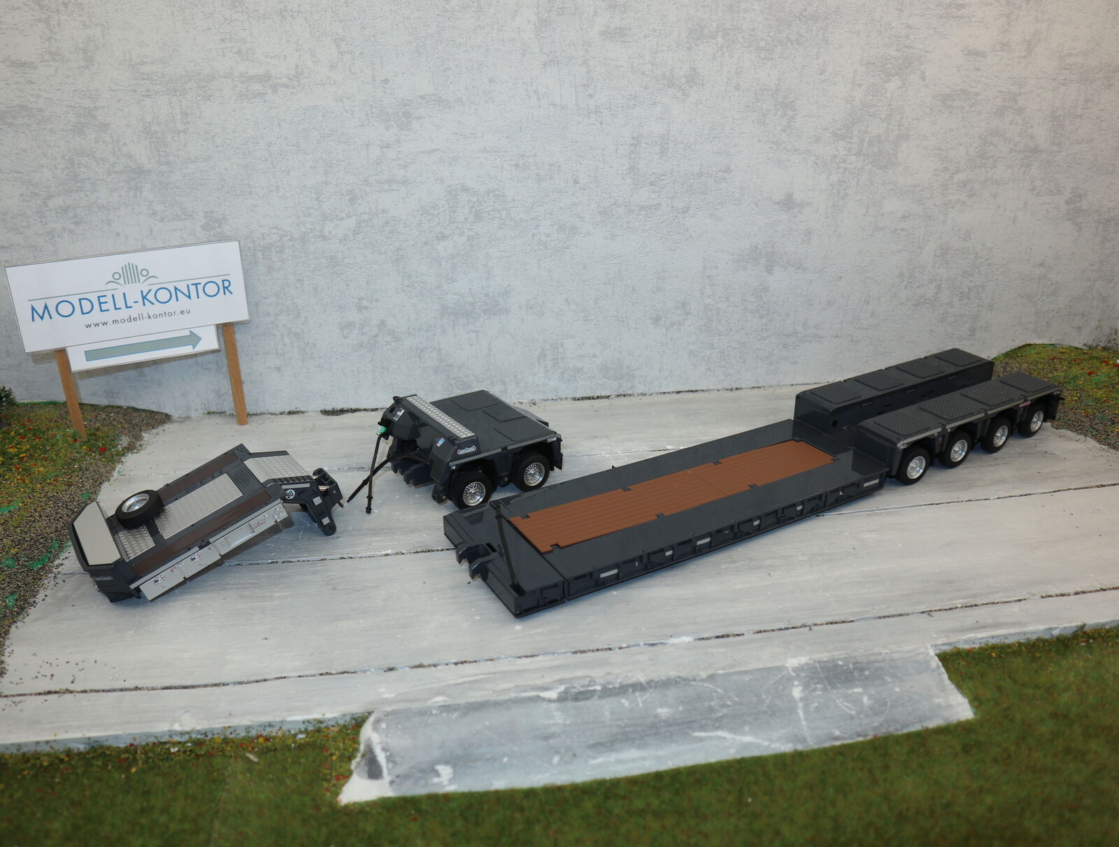 MarGe 2011-02 in 1:32, NOOTEBOOM REDLINE SERIES - EURO-PX 2+4 LOWLOADER GRAU,  NEU in OVP