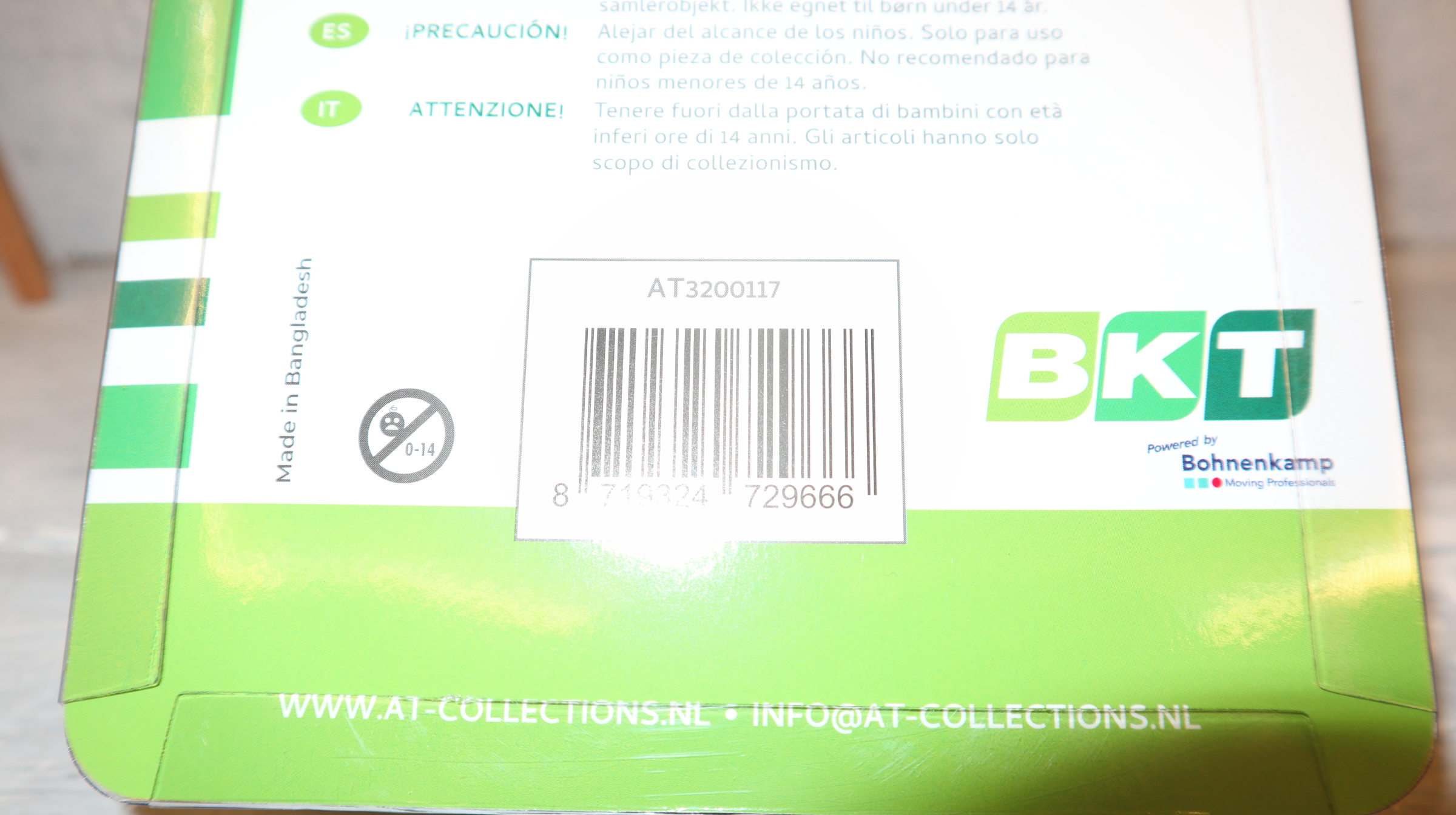 AT Collections 3200117 in 1:32, Reifensatz BKT RIDEMAX mit schwarzer Felge, NEU in OVP