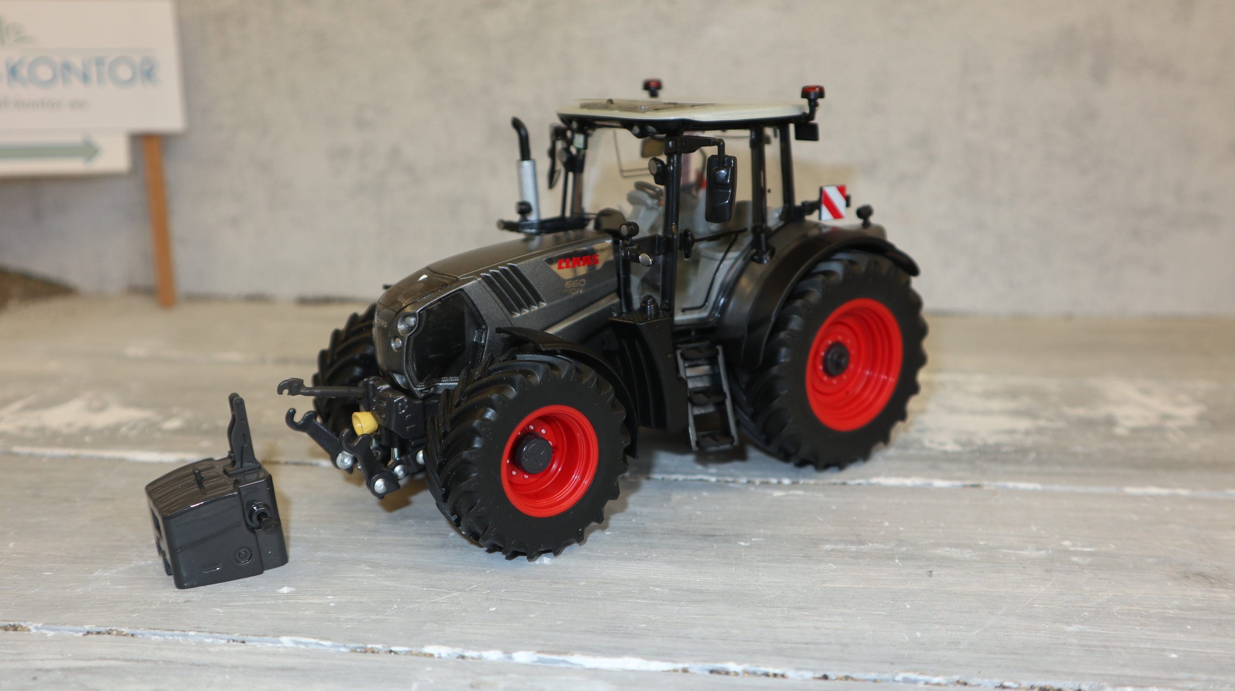 Wiking 02574710 in 1:32,  Claas Arion 660 Gunmetal Grey, NEU in OVP