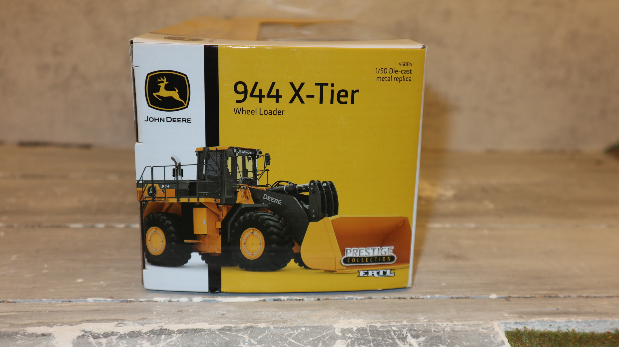 ERTL Prestige 45884 in 1:50, DEERE 944X-Tier Radlader, USA-Modell, NEU in OVP