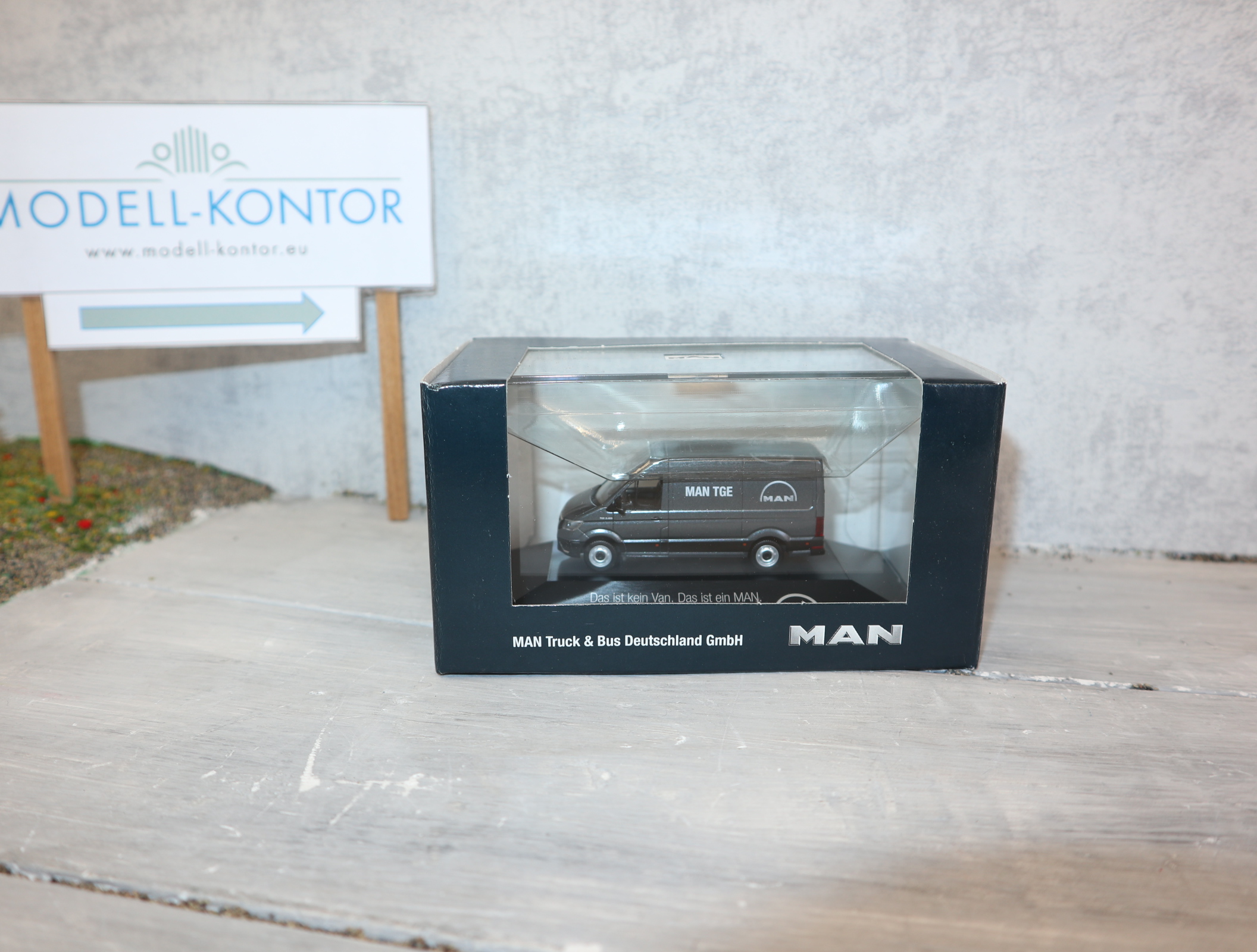 HERPA 1:87 MAN TGE Kastenwagen Werbemodell von MAN zur IAA 2020 Neu in OVP