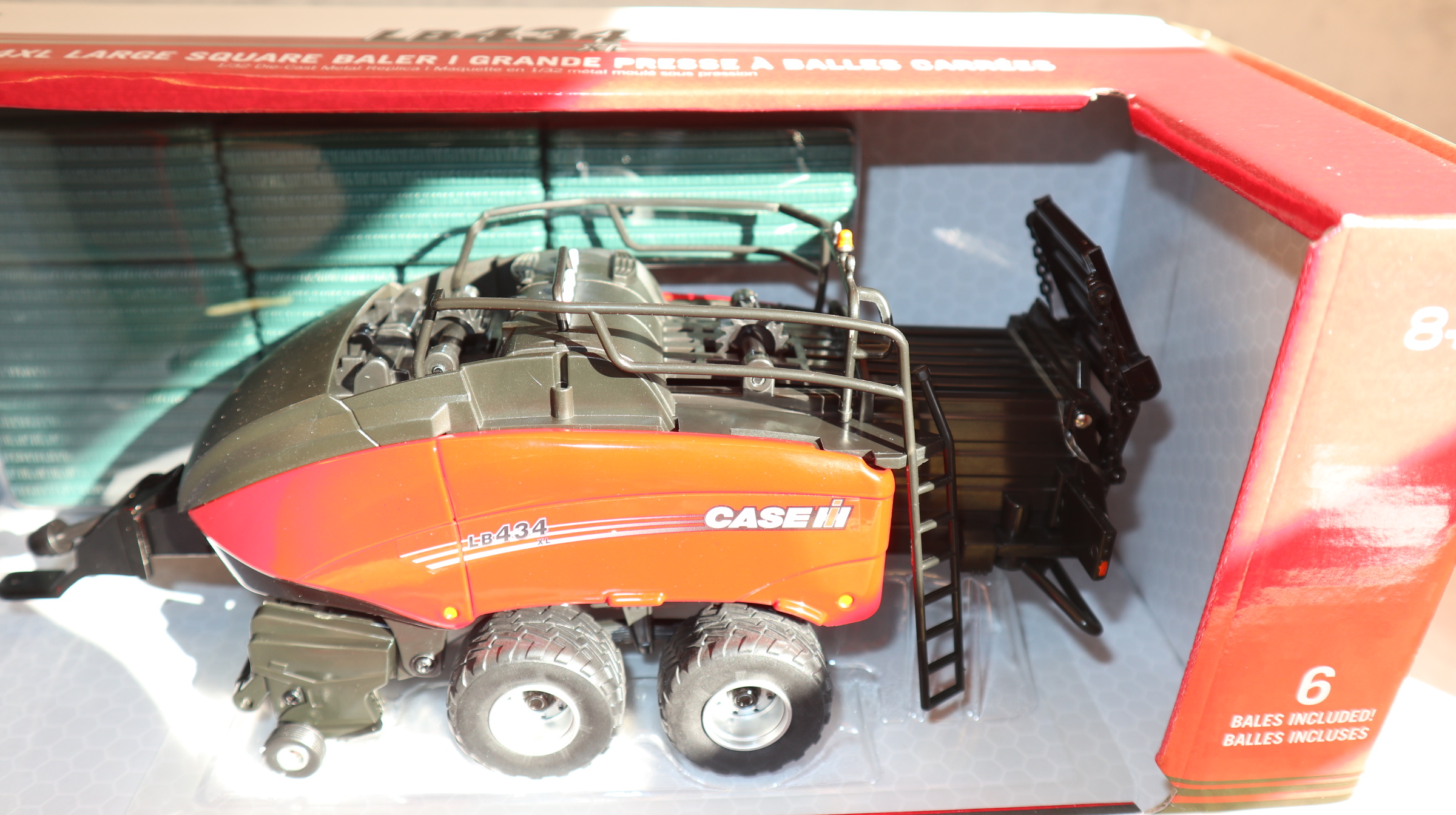 Britains ERTL 44288 in 1:32,  CASE LB 434 XL USA-Modell Großballenpresse, NEU in OVP