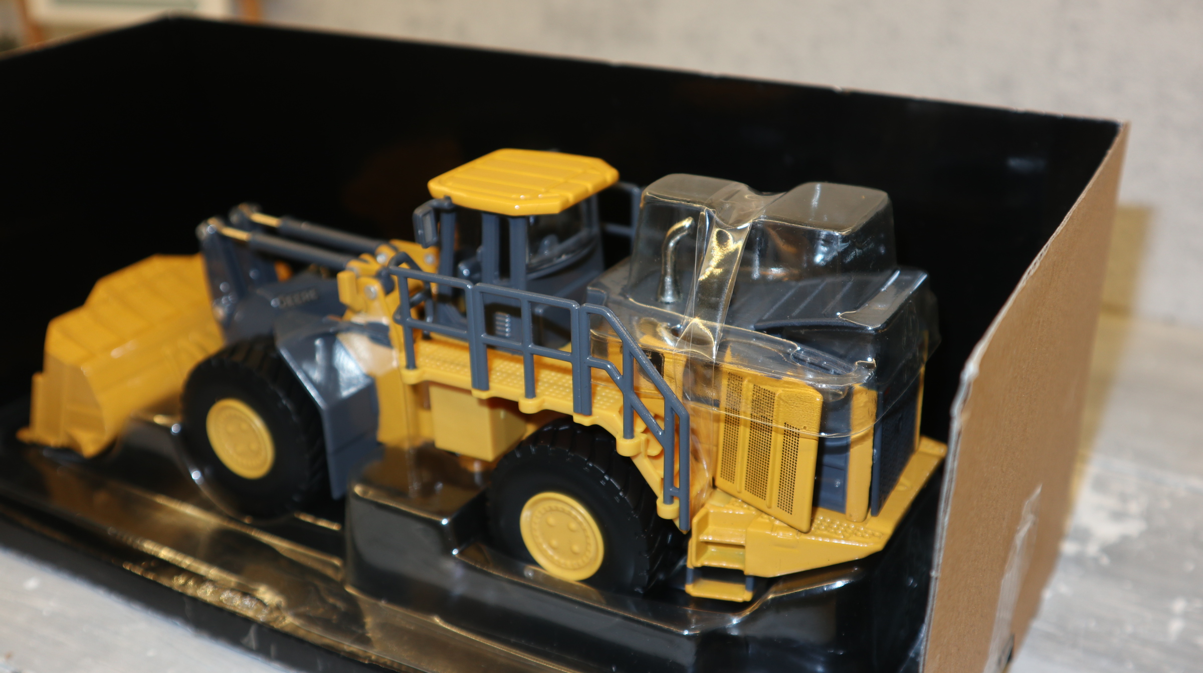 ERTL Prestige 45884 in 1:50, DEERE 944X-Tier Radlader, USA-Modell, NEU in OVP