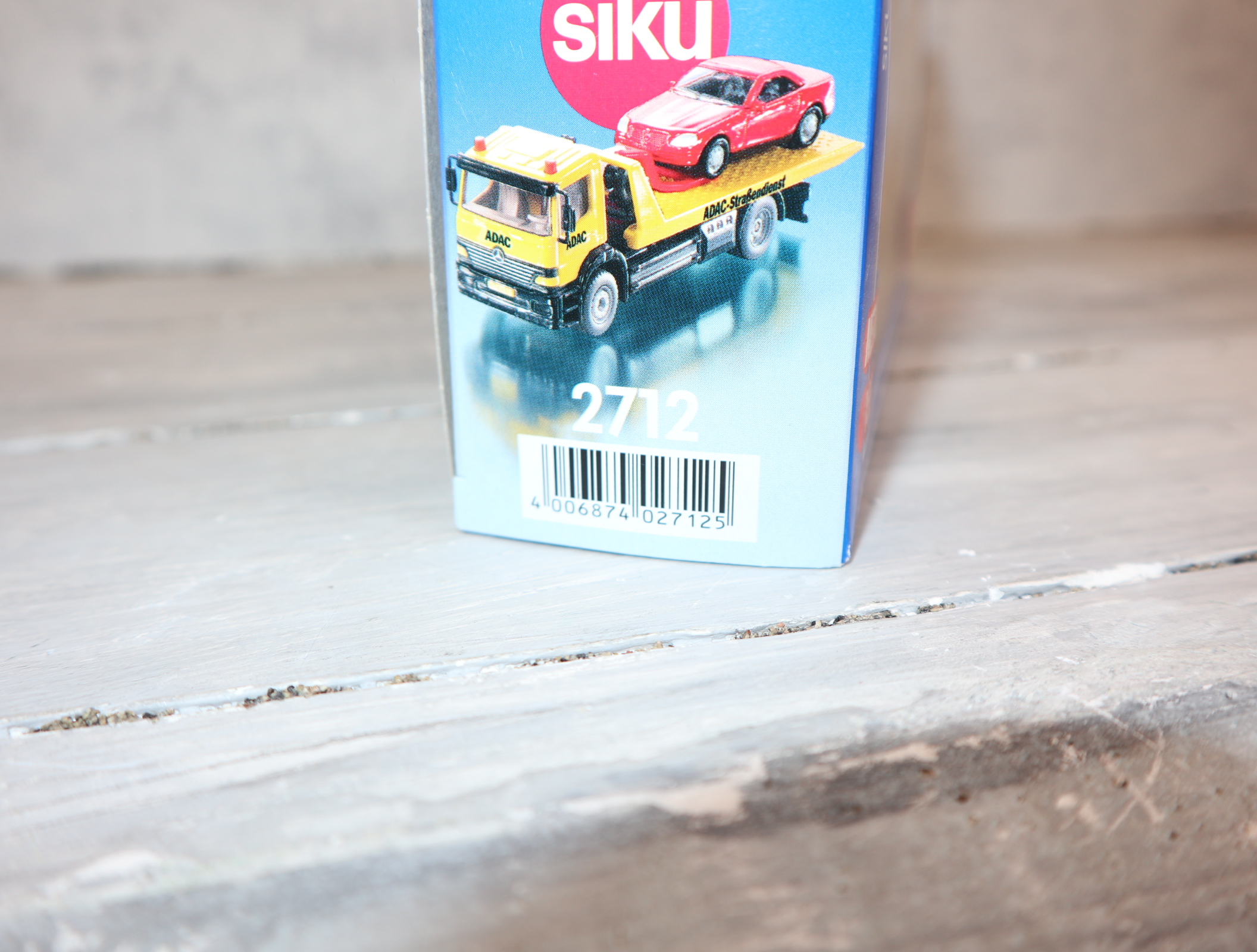 Siku 2712 in 1:55, Abschleppwagen mit PKW  Audi A4 Avant, NEU in OVP