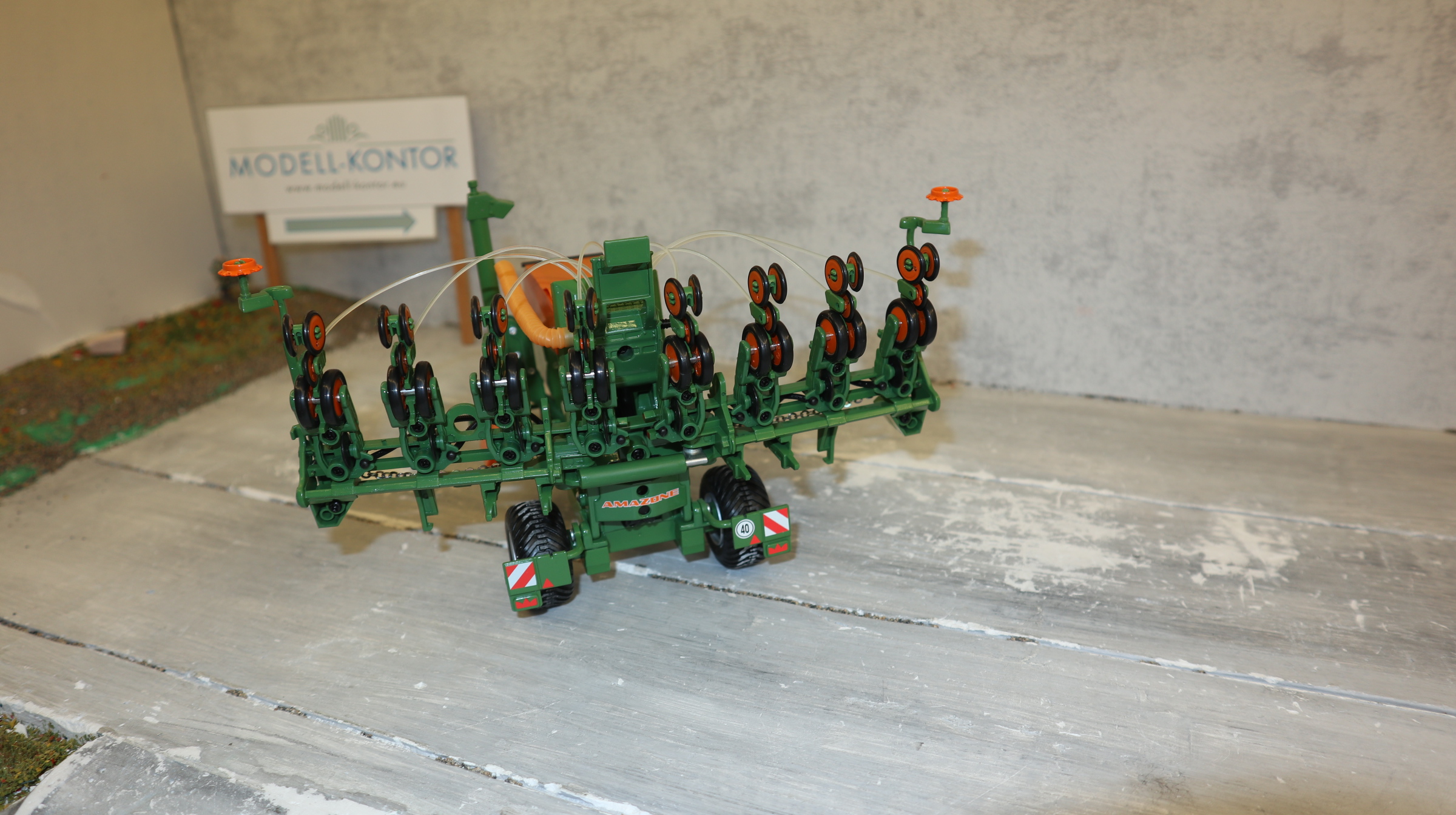 Wiking 077319 in 1:32,  Amazone EDX 6000 Sähmaschine, NEU in OVP