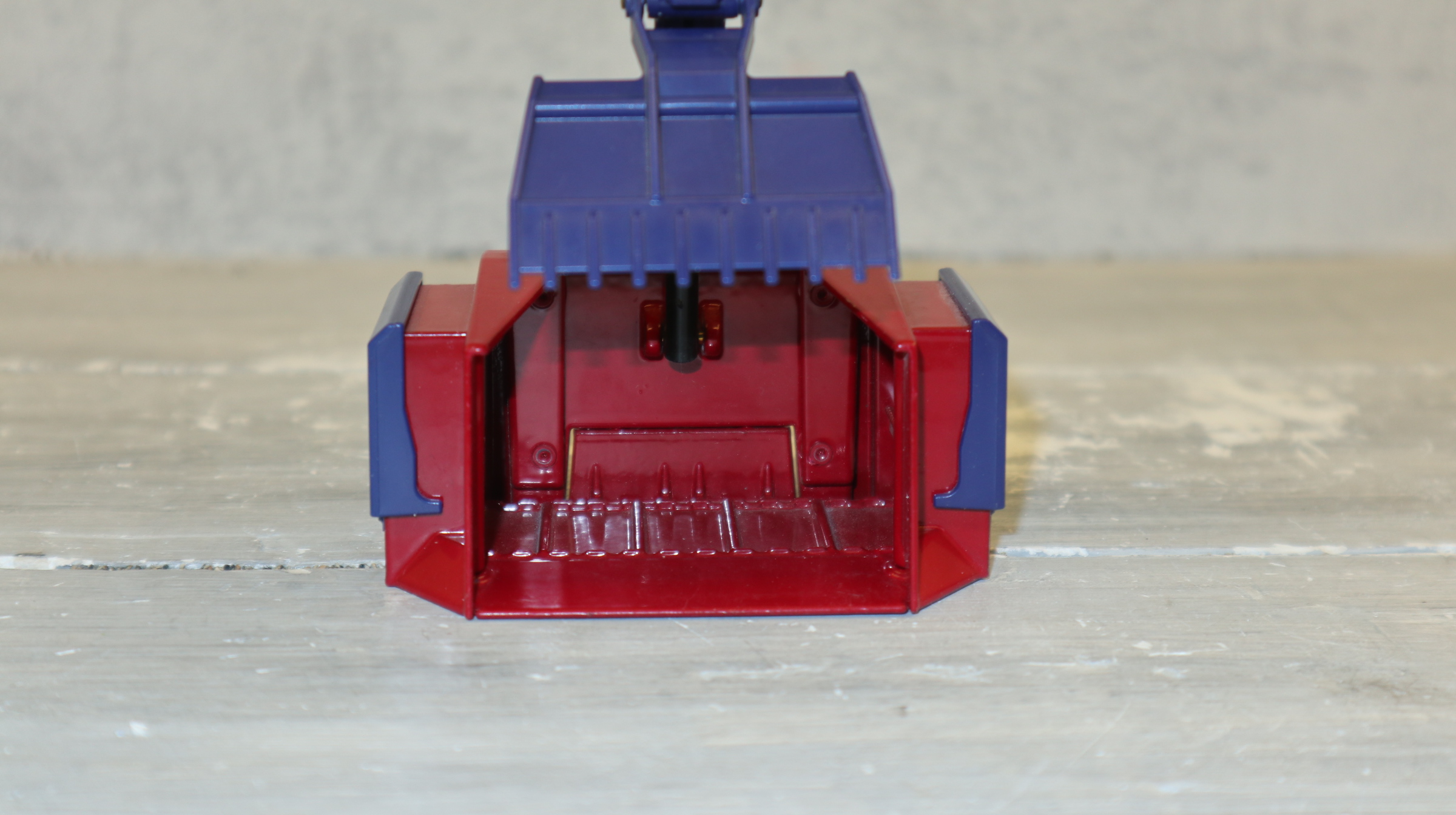Siku 2458 in 1:32,  Mayer Silokamm, NEU in OVP