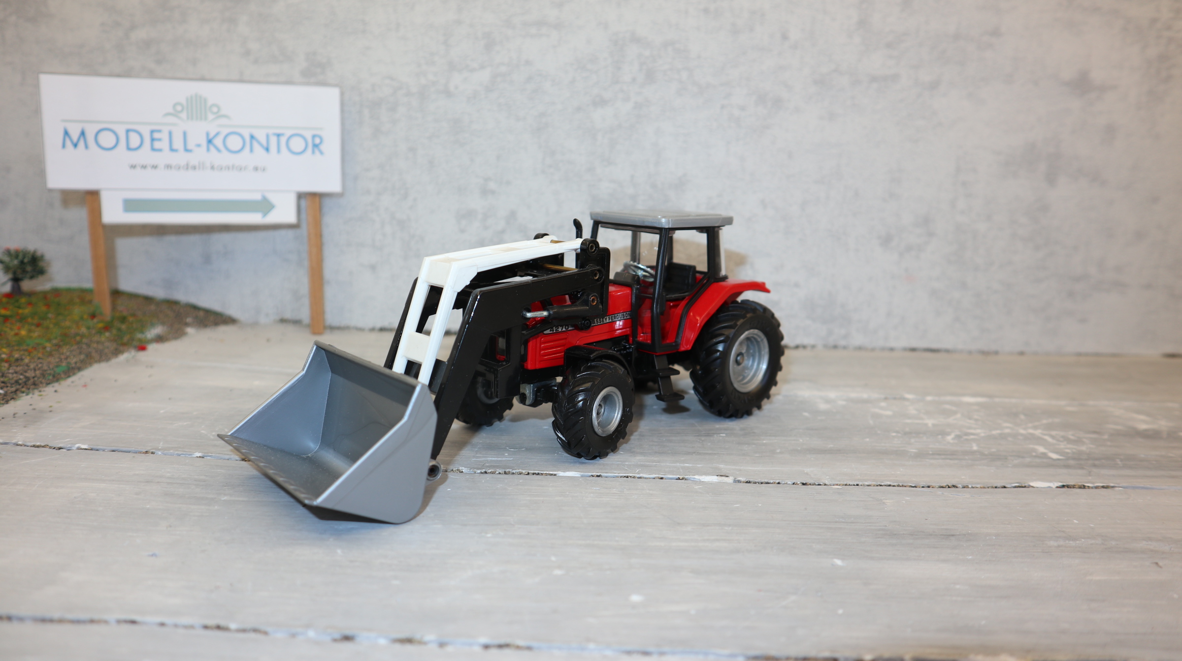 Siku 3453 in 1:32,  Massey Ferguson mit Frontlader, Version 1, Neu in OVP