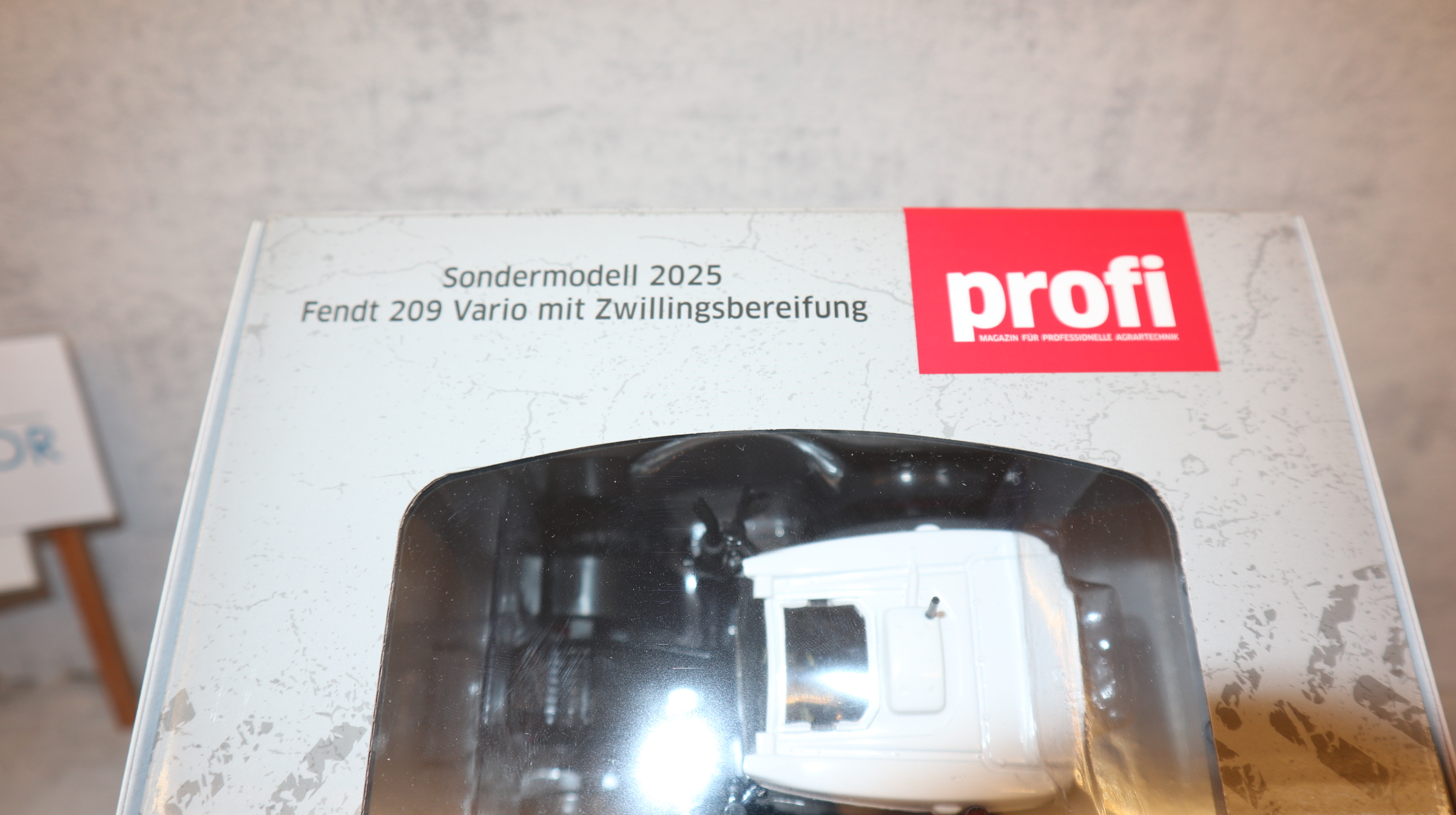 USK in 1:32, PROFI Fendt 209 Zwillingsbereift schwarz, Agritechnica 2025