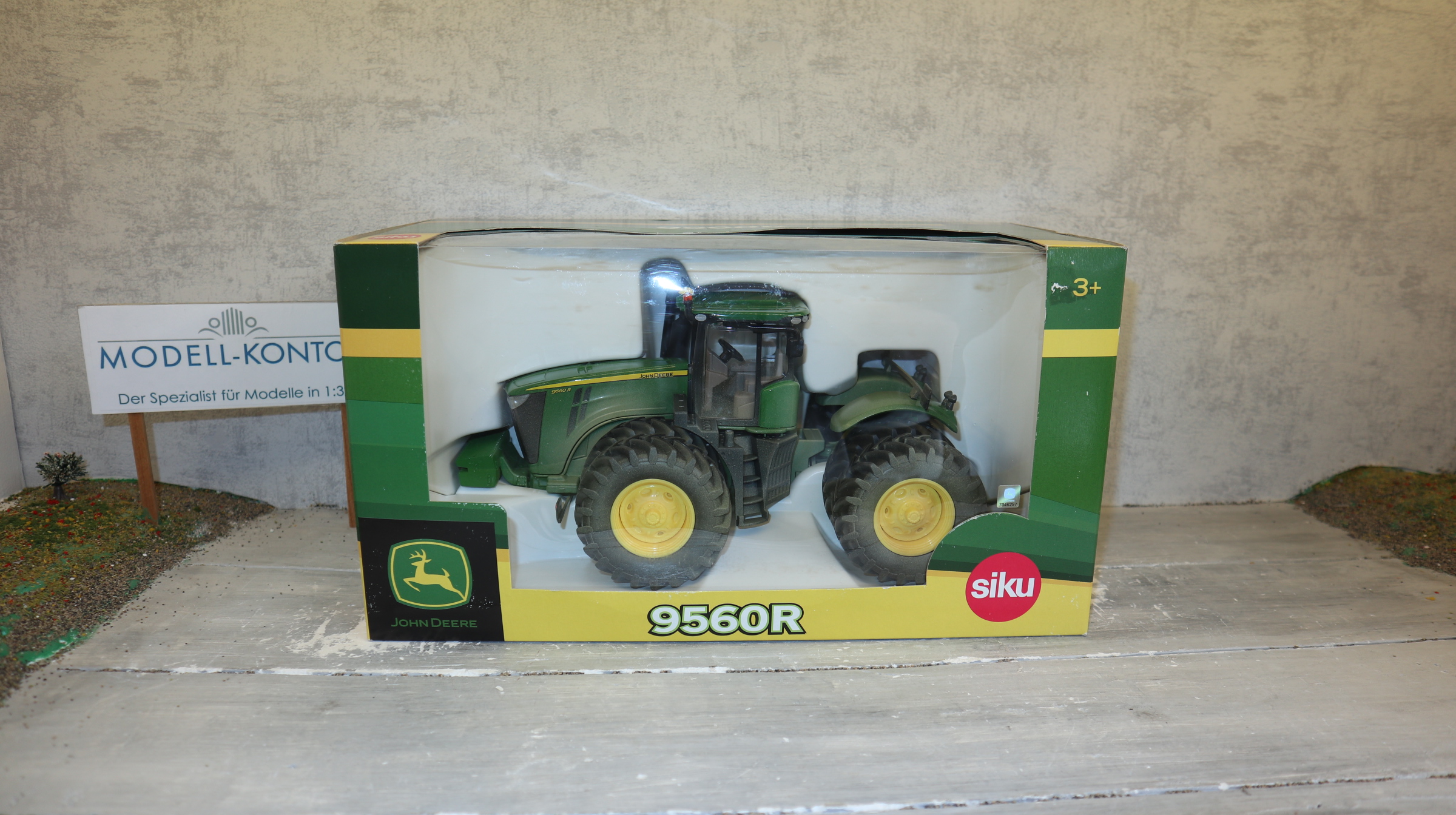 Siku 3276 in 1:32, John Deere 9560 R Agritechnica 2015 DIRTY, NEU in OVP