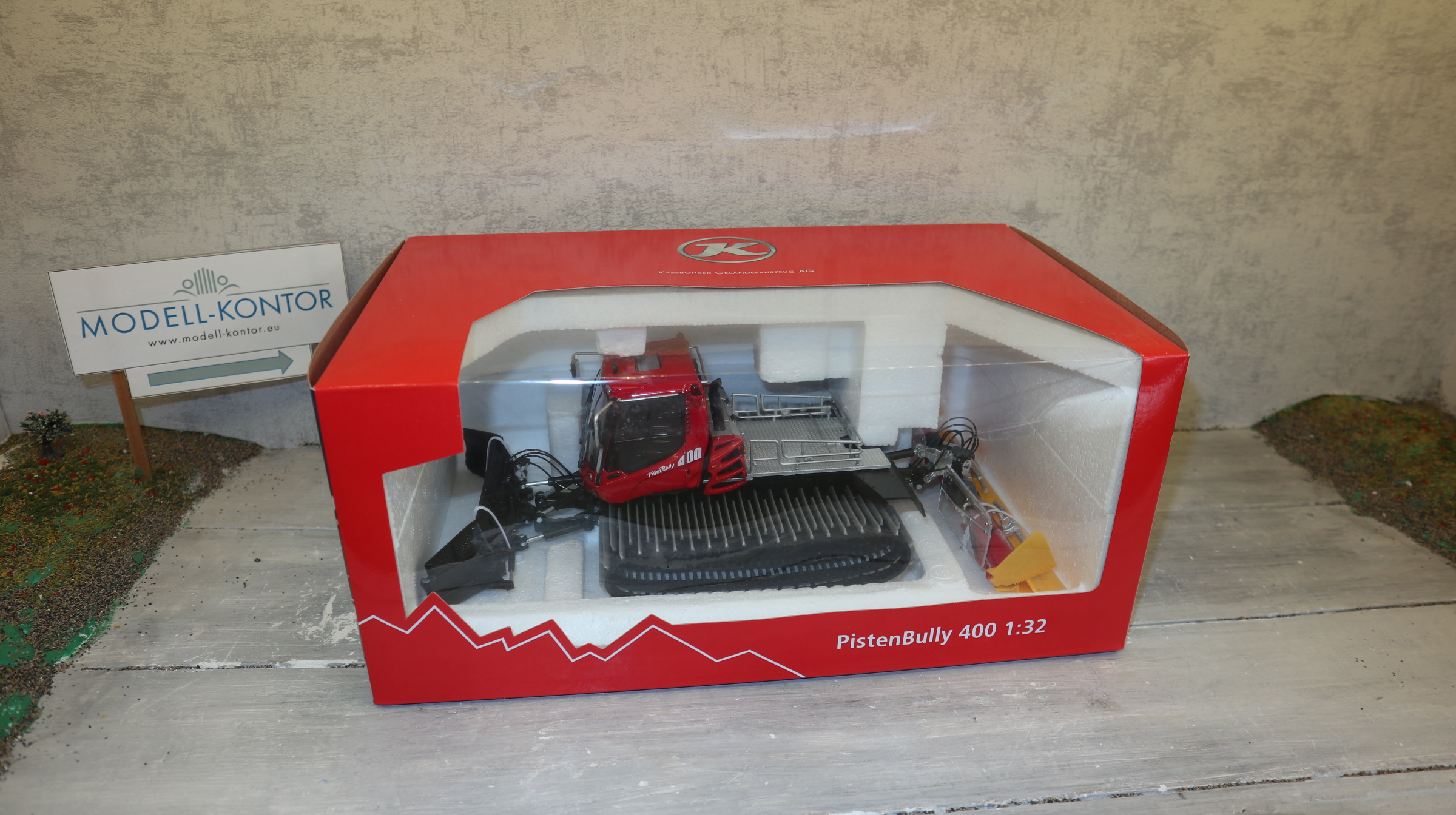 Jägerdorfer 4807 in 1:32,  Kässbohrer PistenBully 400, NEU in OVP
