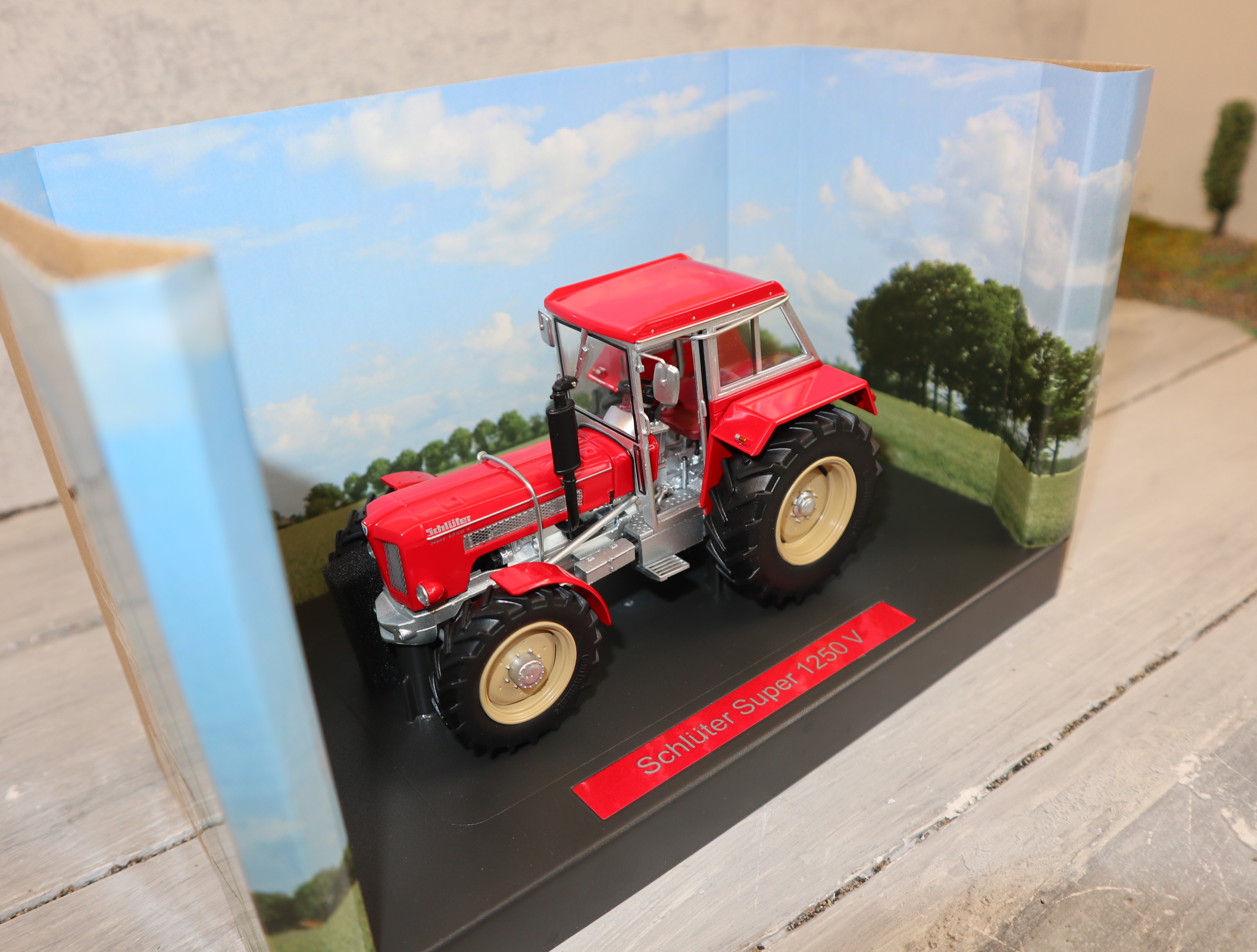 Weise Toys 1055 1:32 Schlüter Super 1250V, NEU in OVP