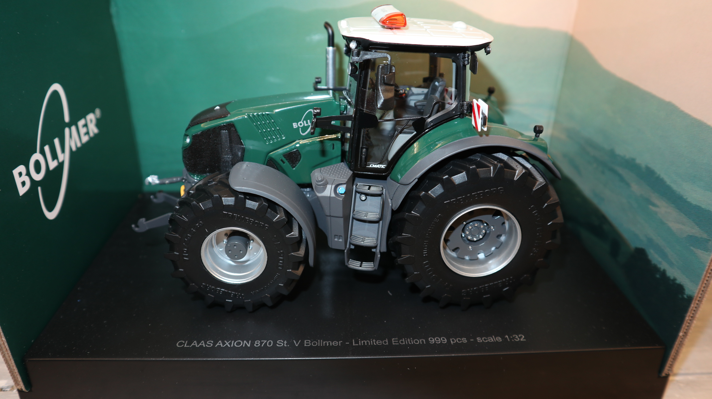 ROS  302358 in 1:32, Claas Axion 870 Sondermodell BOLLMER, NEU in OVP