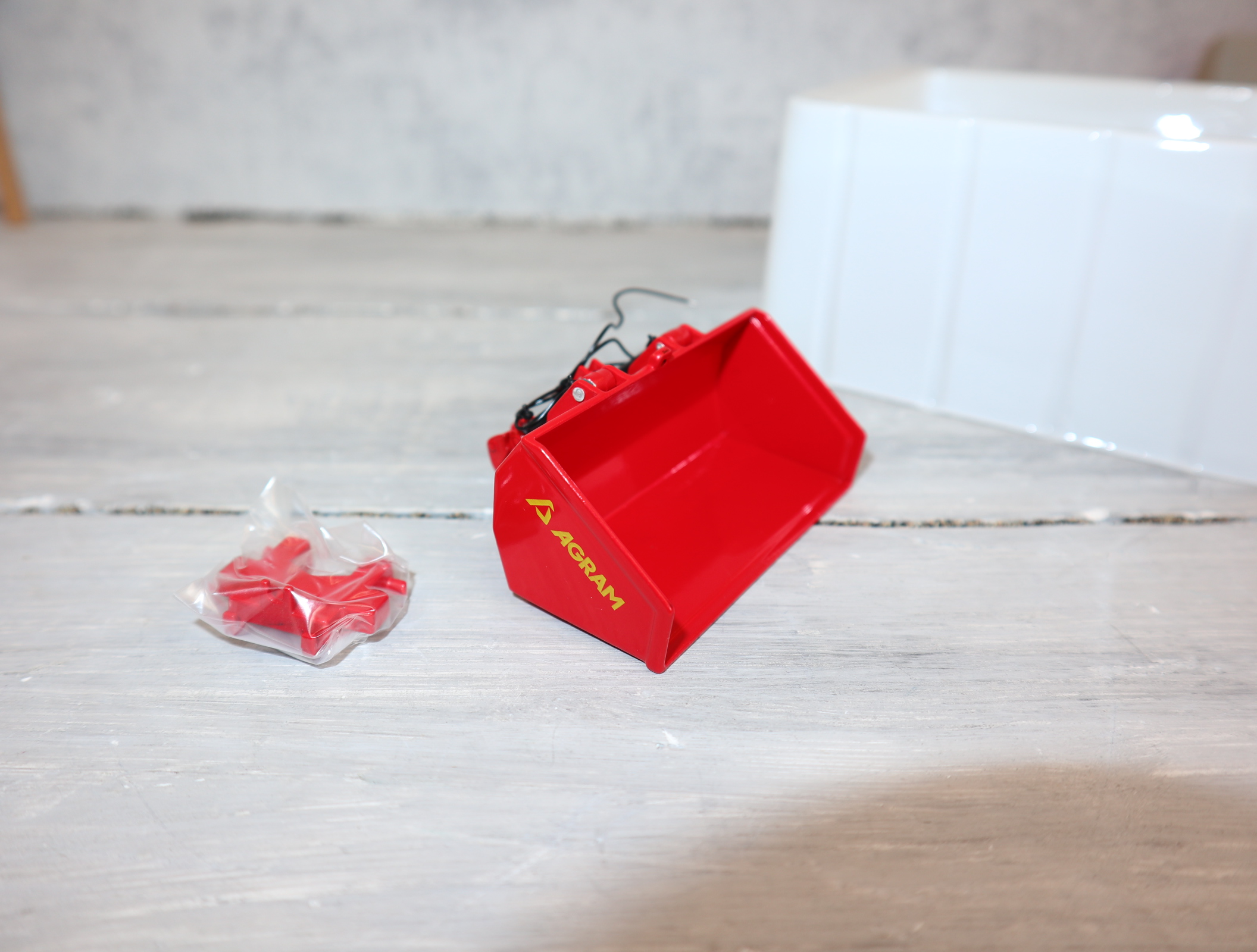 Replicagri 023 1:32 Bennette AGRAM Heck- und  Frontaufnahme in OVP