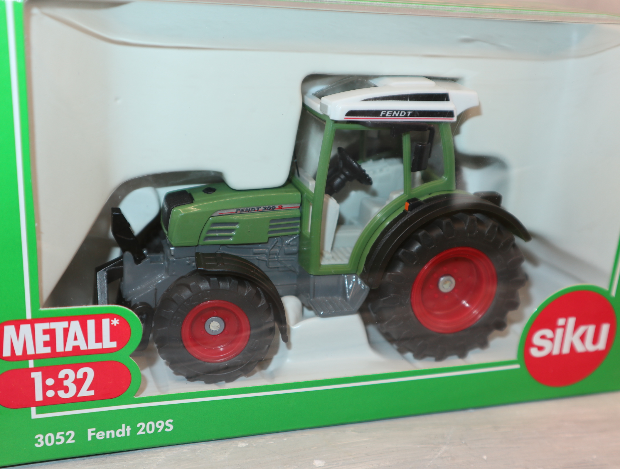 Siku 3052 in 1:32 Fendt 209S fendtgrün/grau, NEU in OVP