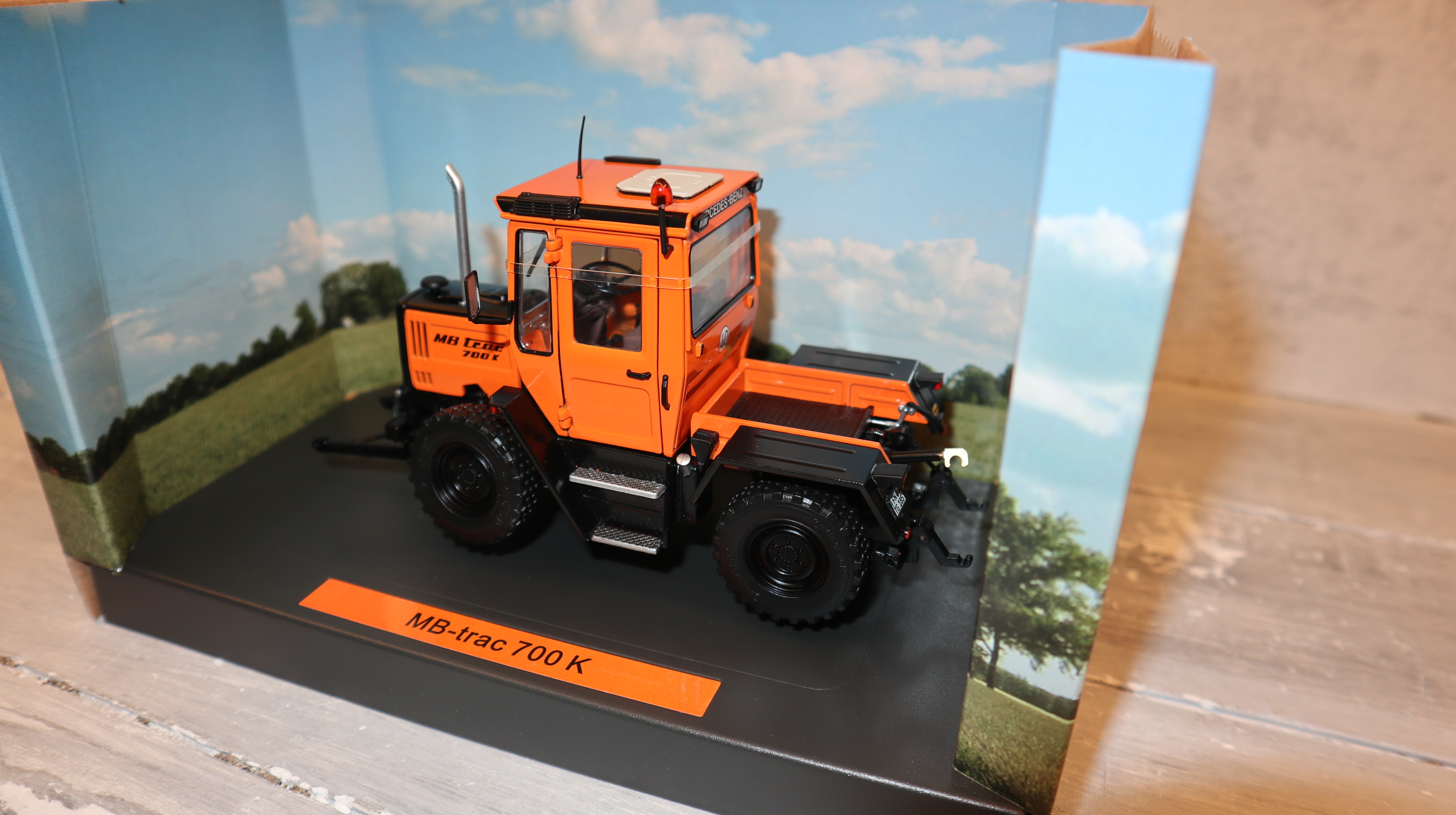 Weise Toys 1110 in 1:32 MB-Trac 700 Kommunal, NEU in OVP