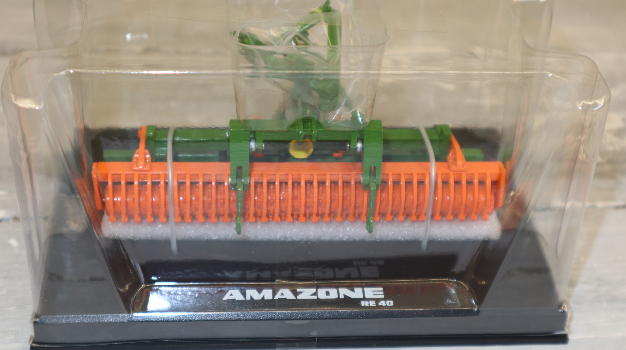 Replicagri 254 in  1:32,  AMAZONE RE 40 Egge, Neu in OVP