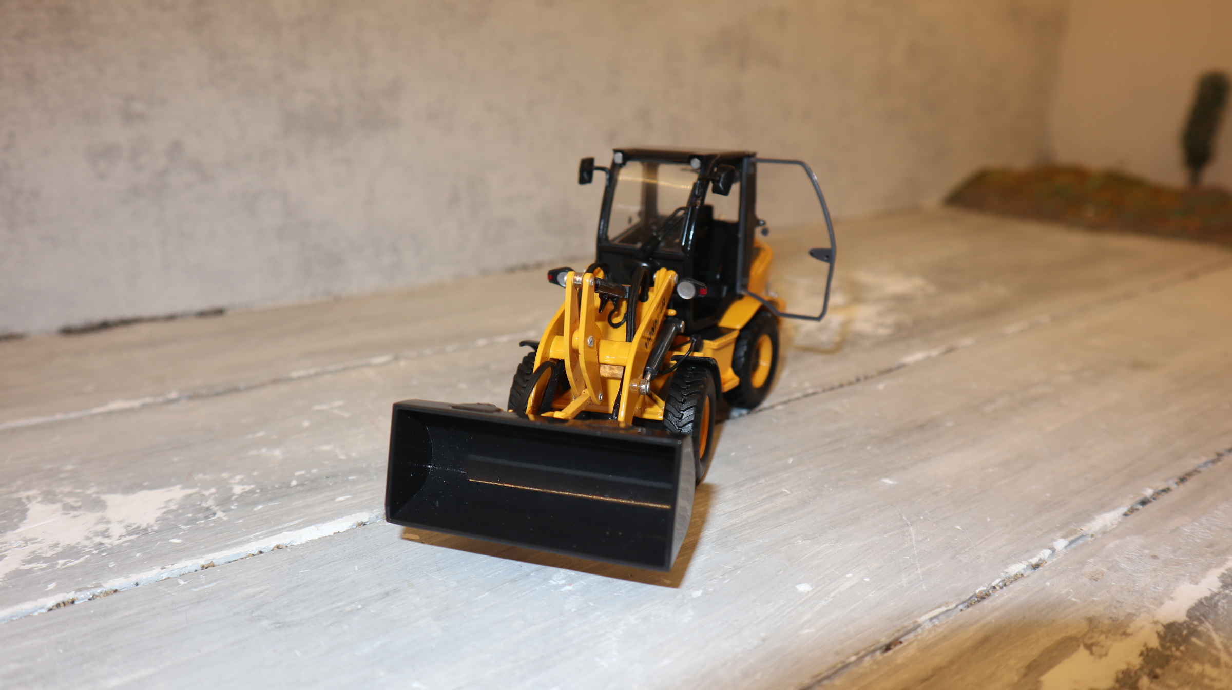 ROS 00151.0 in 1:32  Yanmar V8 Radlader, NEU  in OVP