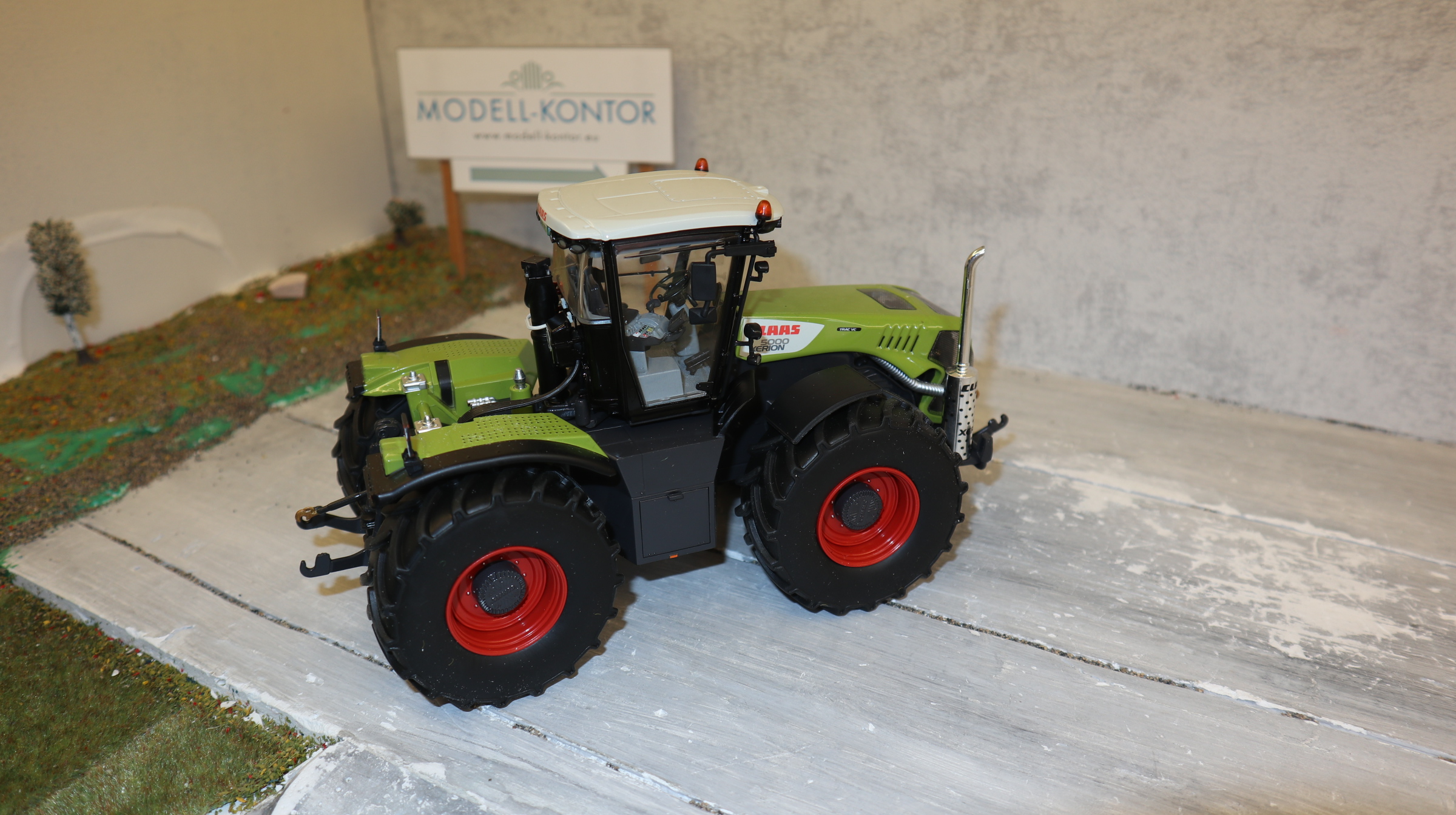 Wiking 077308 in 1:32,  Claas Xerion 5000 Edition AGROmais, NEU in OVP