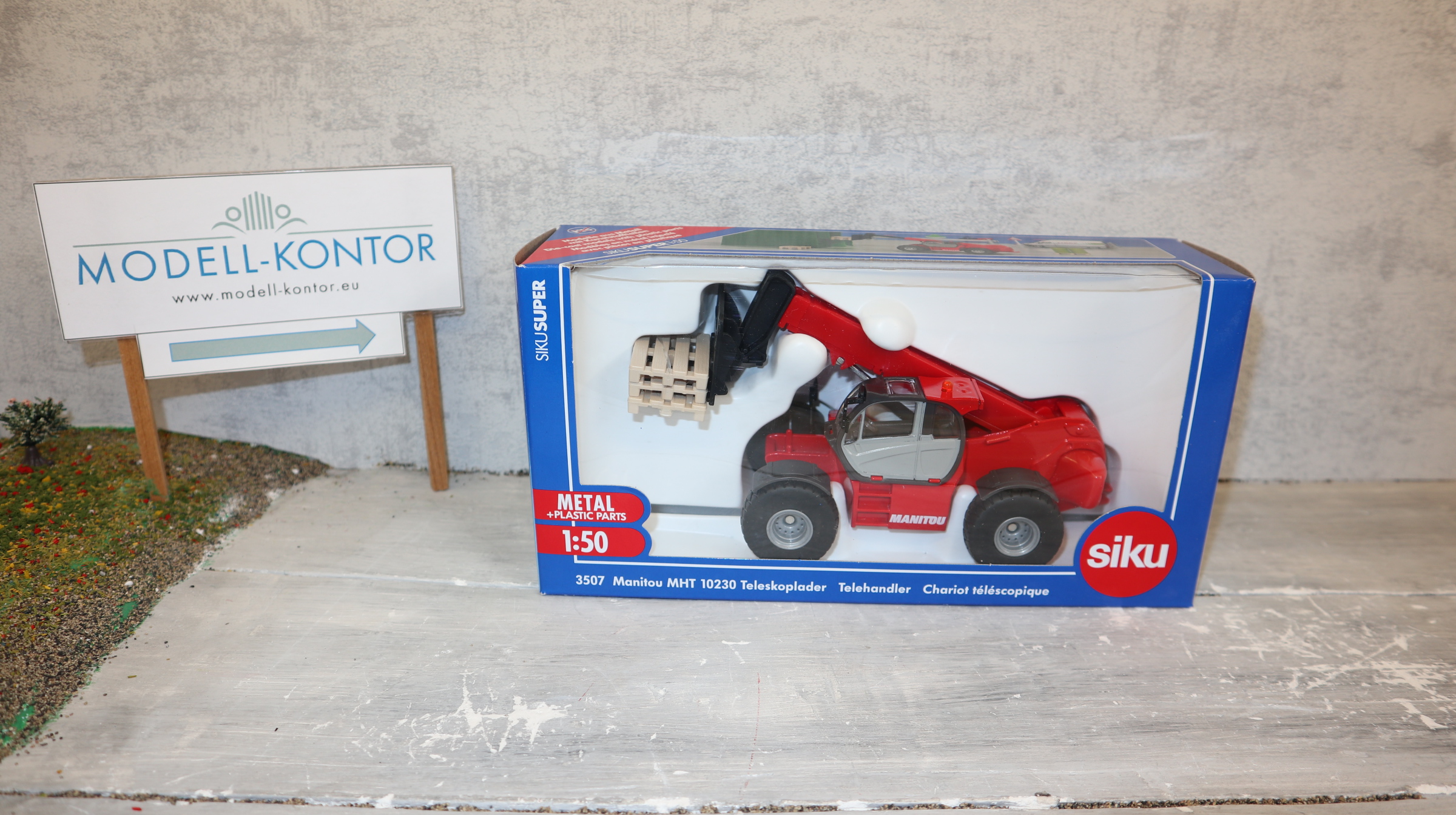 Siku 3507 in 1:50 , Manitou MHT 10230 Teleskoplader, NEU  in OVP
