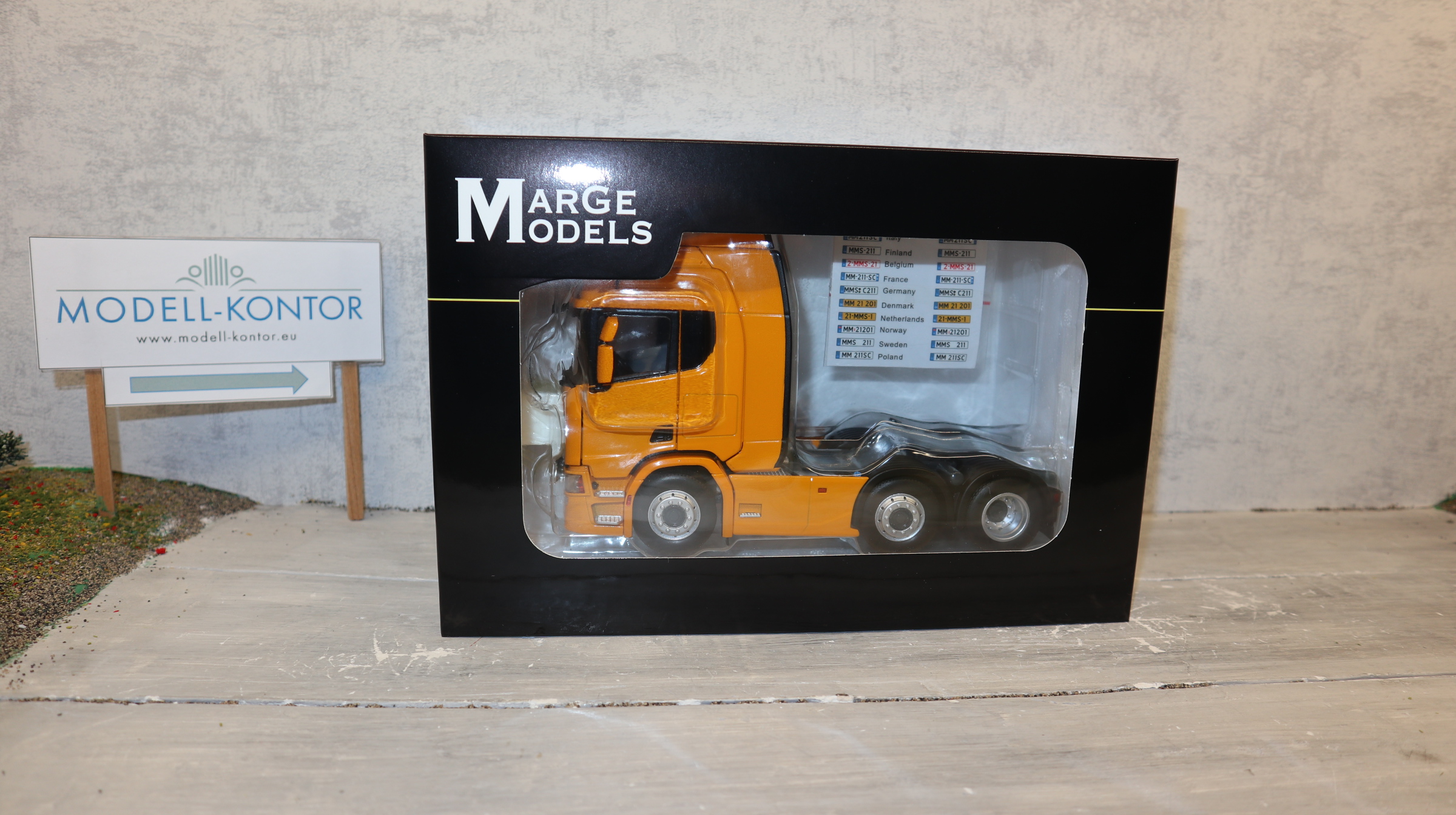 MarGe 2015-04 in 1:32, Scania R500 6x2 in gelb, NEU in OVP