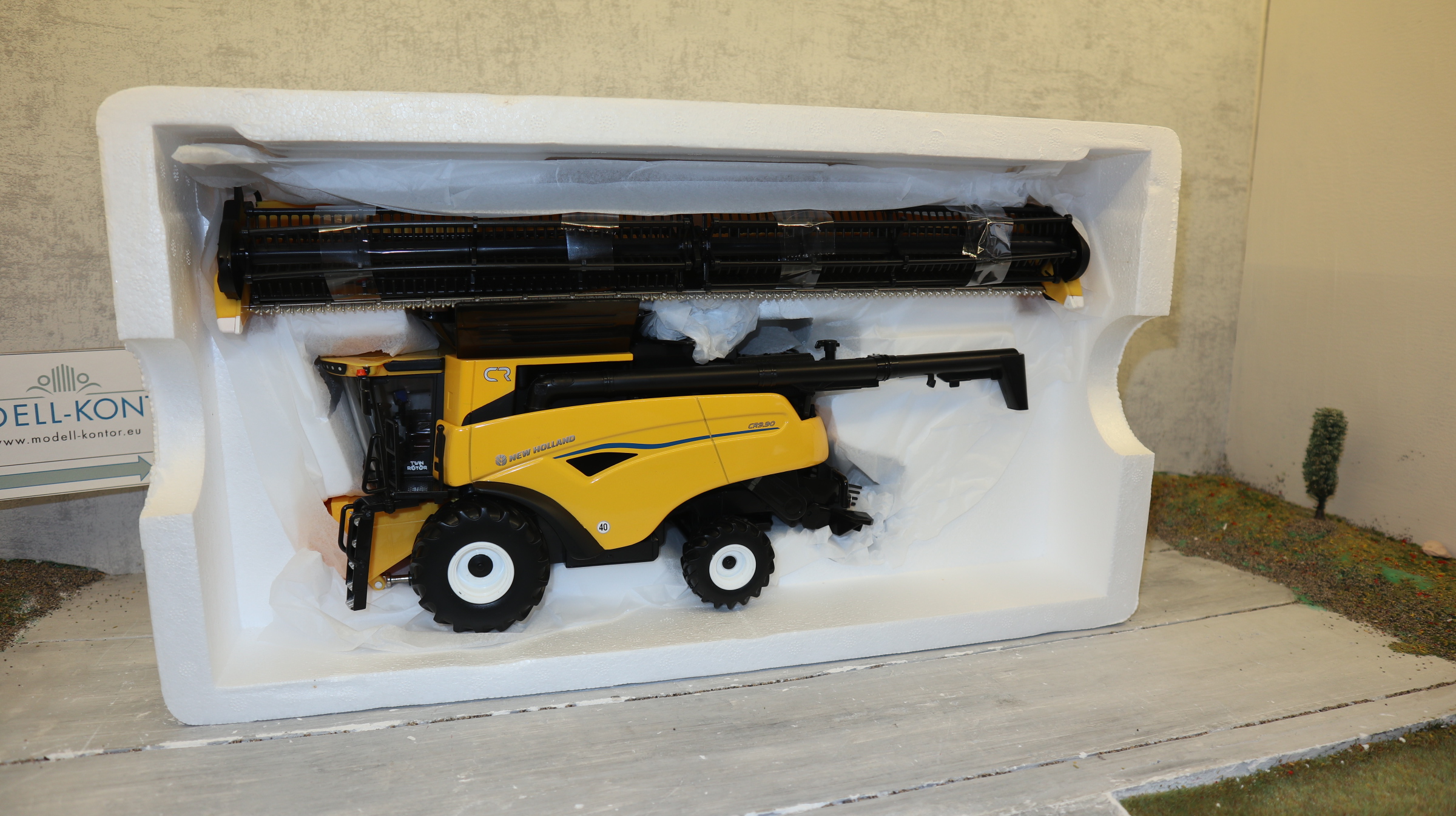 Britains 43332 in 1:32,  New Holland CR.9.90 Mähdrescher,  NEU in OVP