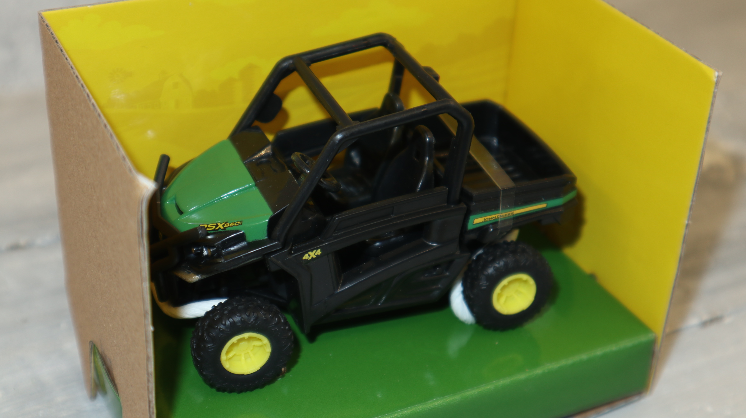 Britains 46801 in 1:32,  John Deer RSX 860i Gator , NEU in OVP