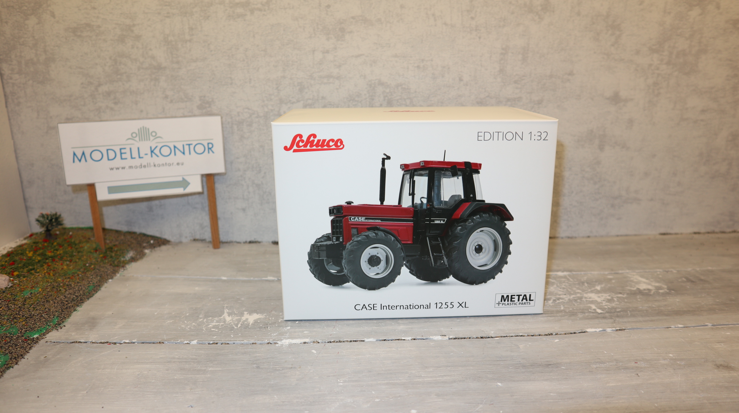 Schuco 7787 in 1:32, International 1255 XL , NEU in OVP