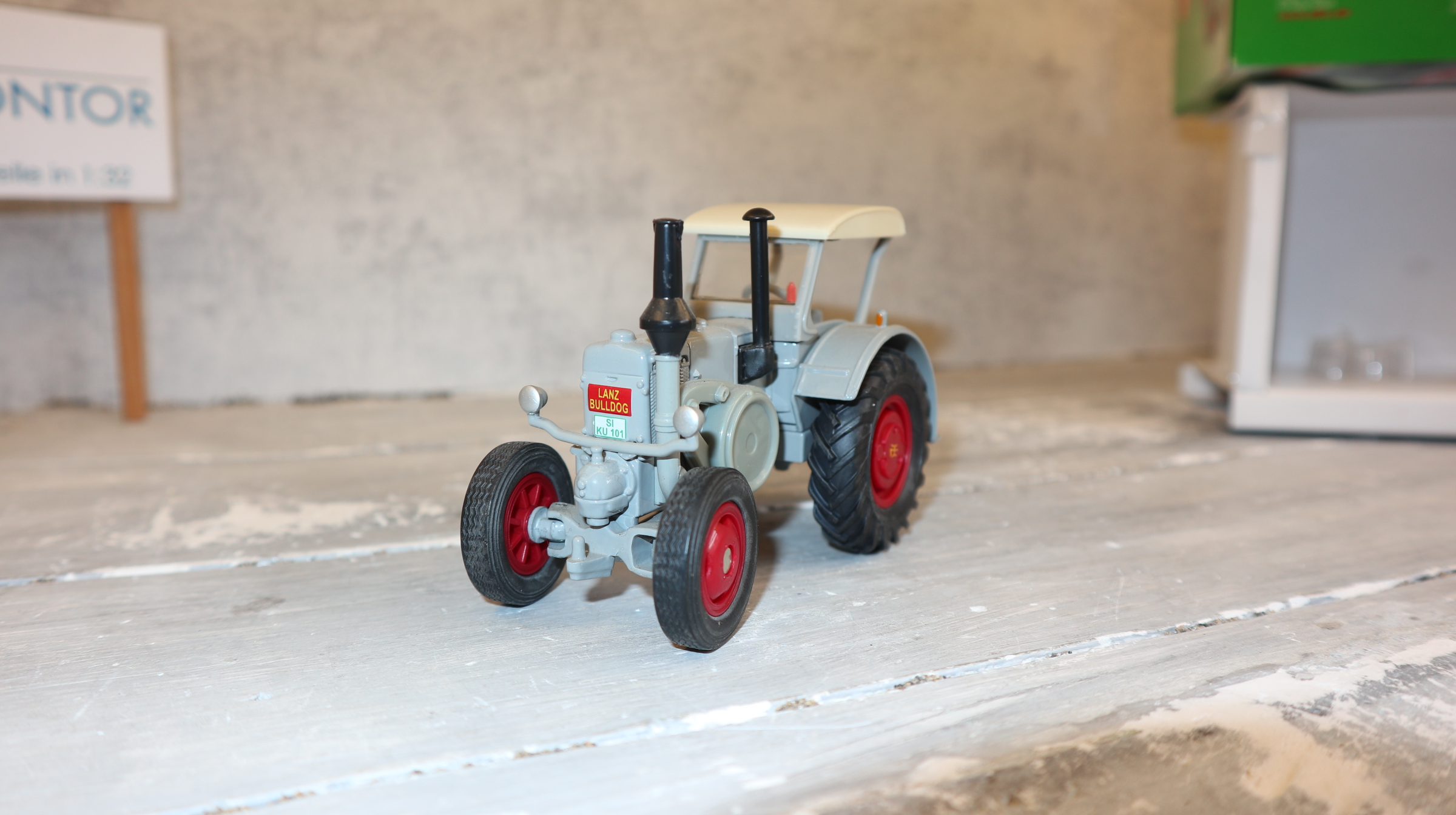 Siku 3459 in 1:32, Lanz Bulldog in hellgrau NEU in OVP